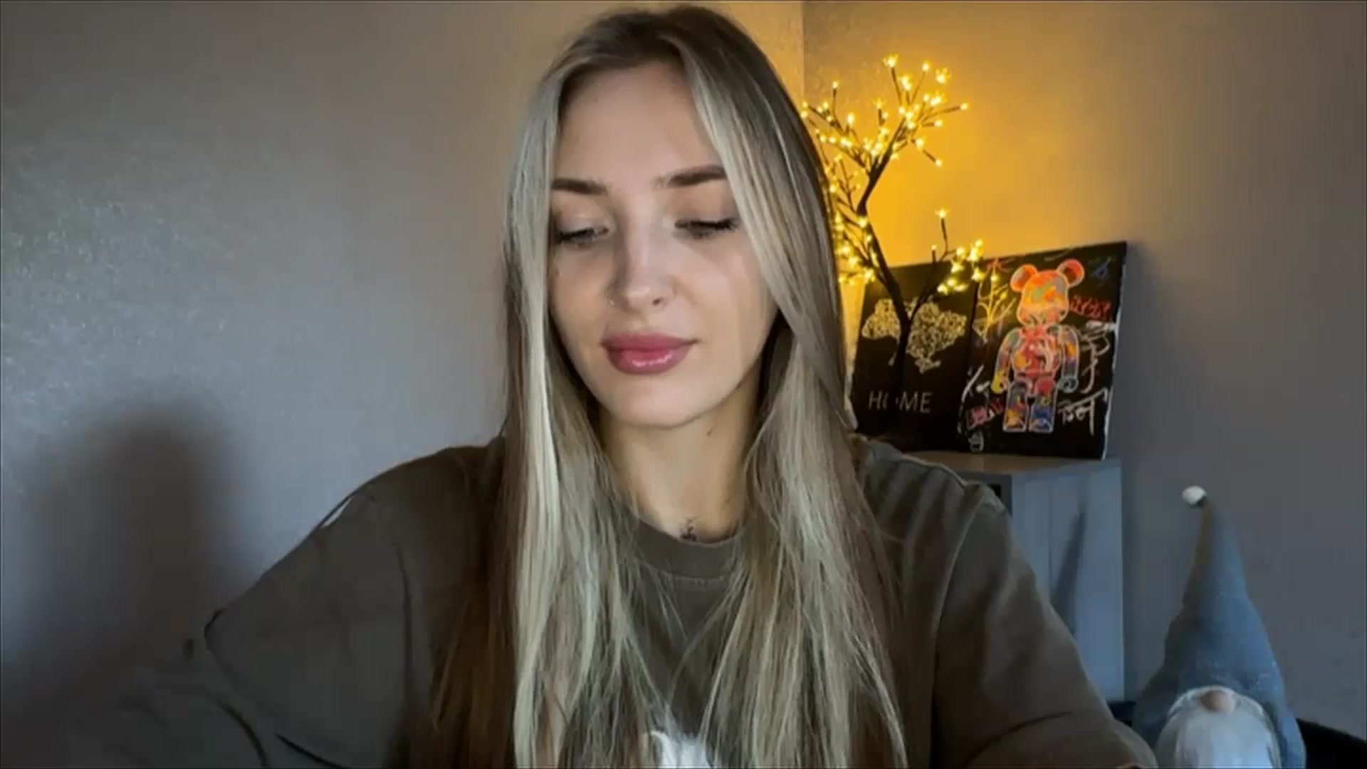 Gallery image thumbnail from My_Diana's myfreecams stream on, 10/10/2024, 13:34 image 4 of 20