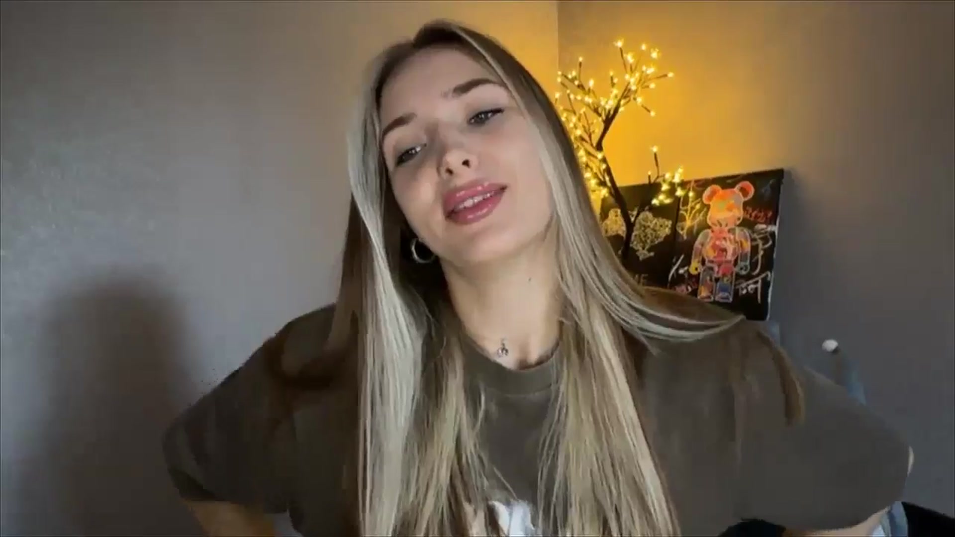 Gallery image thumbnail from My_Diana's myfreecams stream on, 10/10/2024, 13:34 image 18 of 20