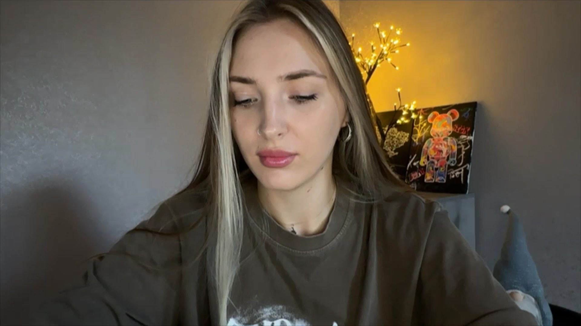 Gallery image thumbnail from My_Diana's myfreecams stream on, 10/10/2024, 13:34 image 14 of 20