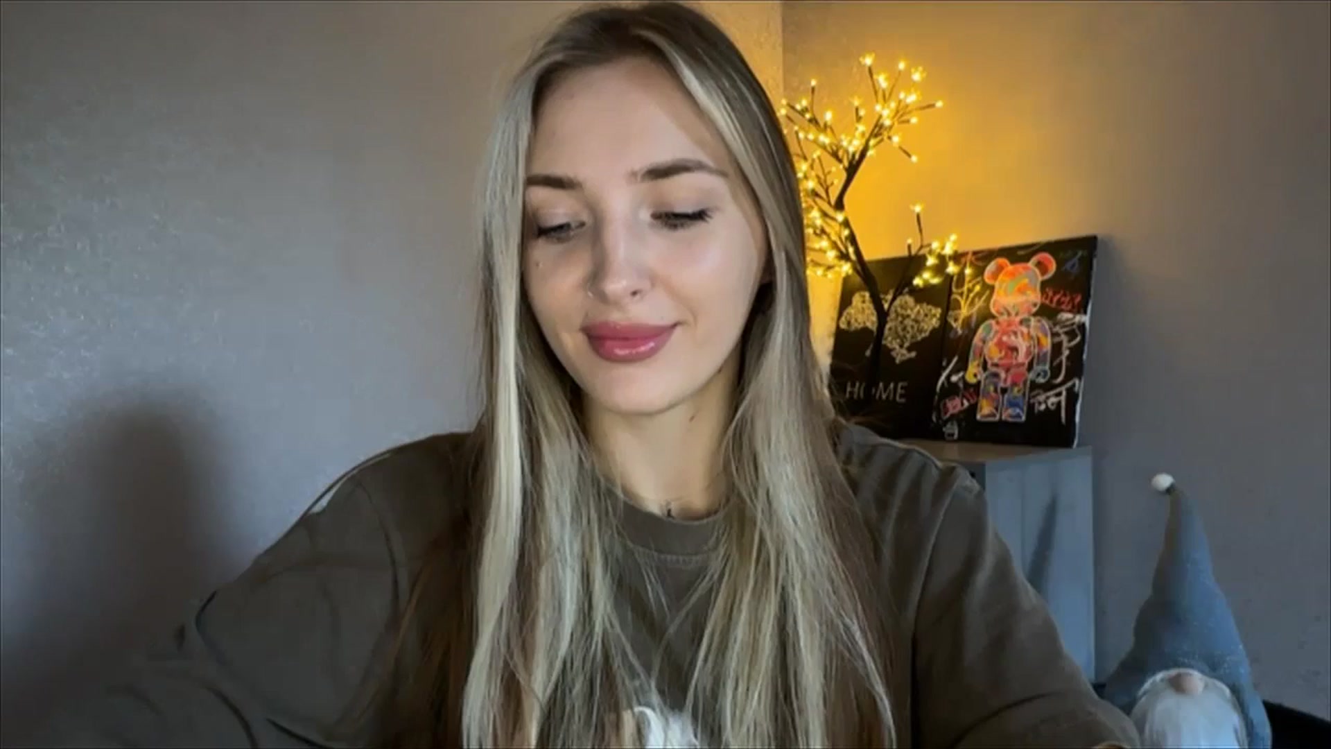 Gallery image thumbnail from My_Diana's myfreecams stream on, 10/10/2024, 13:34 image 1 of 20