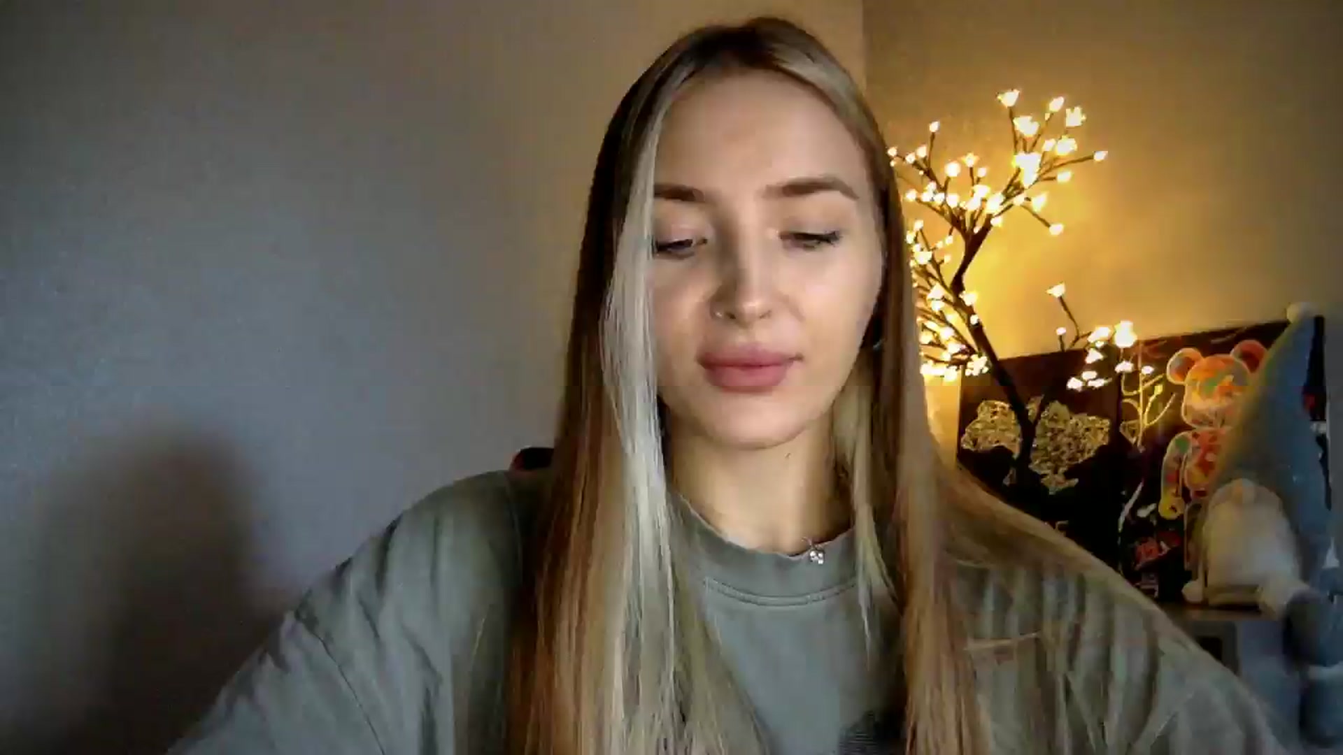 Gallery image thumbnail from My_Diana's myfreecams stream on, 10/14/2024, 12:51 image 1 of 20
