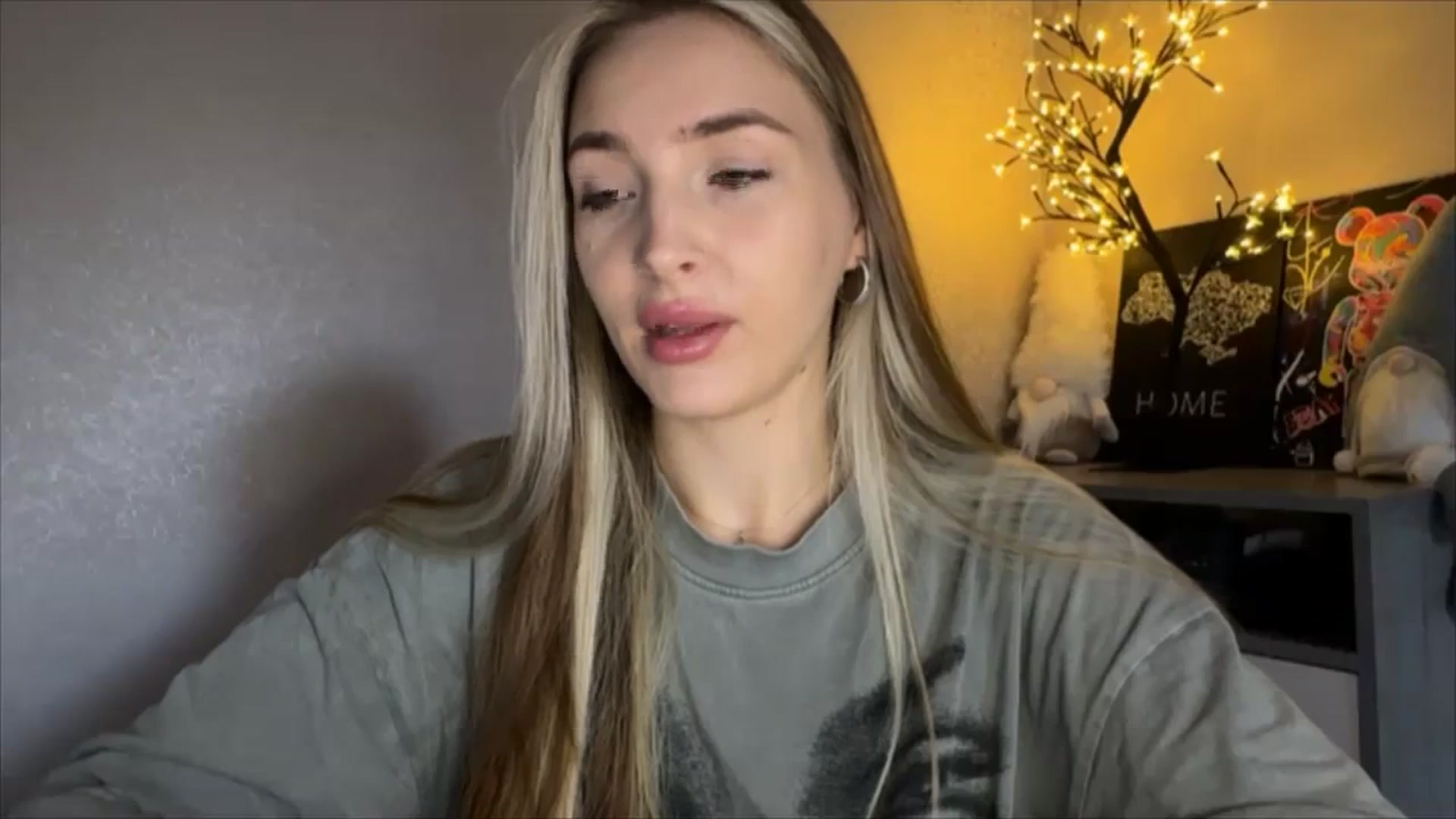 Gallery image thumbnail from My_Diana's myfreecams stream on, 10/14/2024, 13:31 image 19 of 20