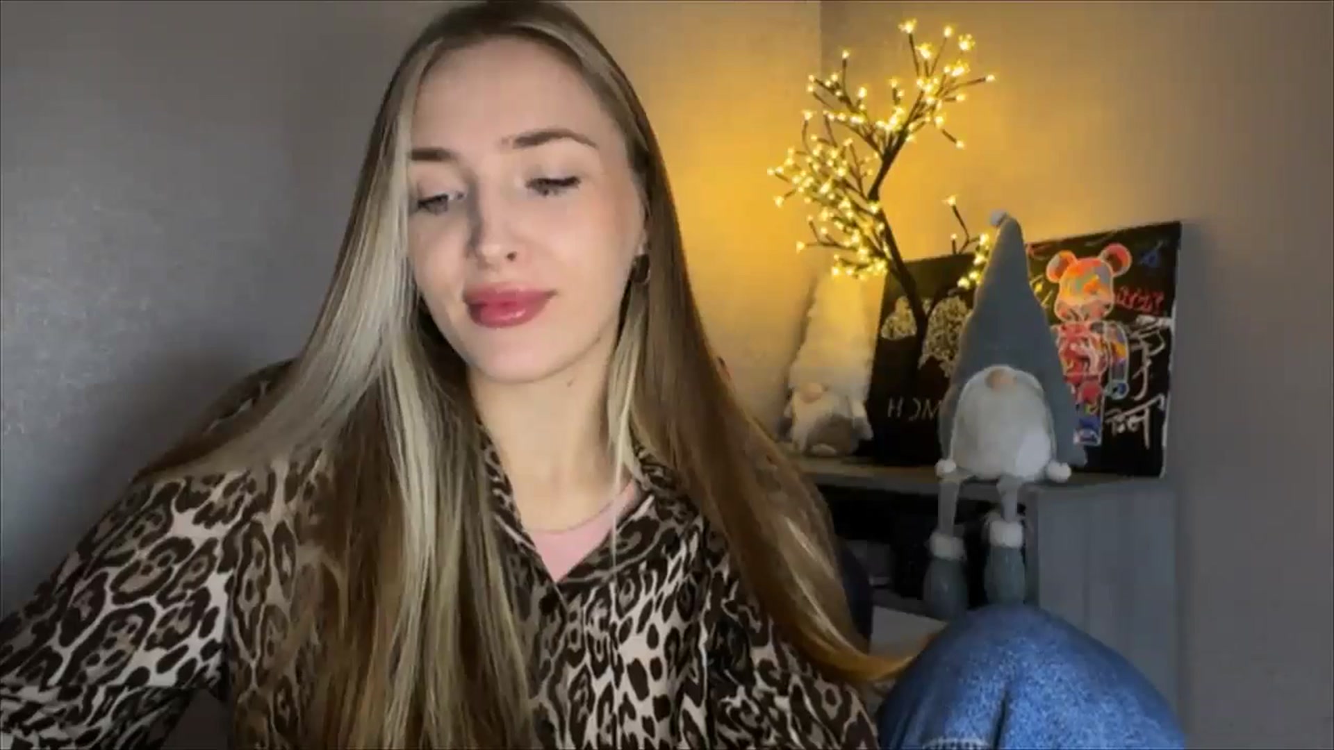 Gallery image thumbnail from My_Diana's myfreecams stream on, 10/15/2024, 13:47 image 10 of 20