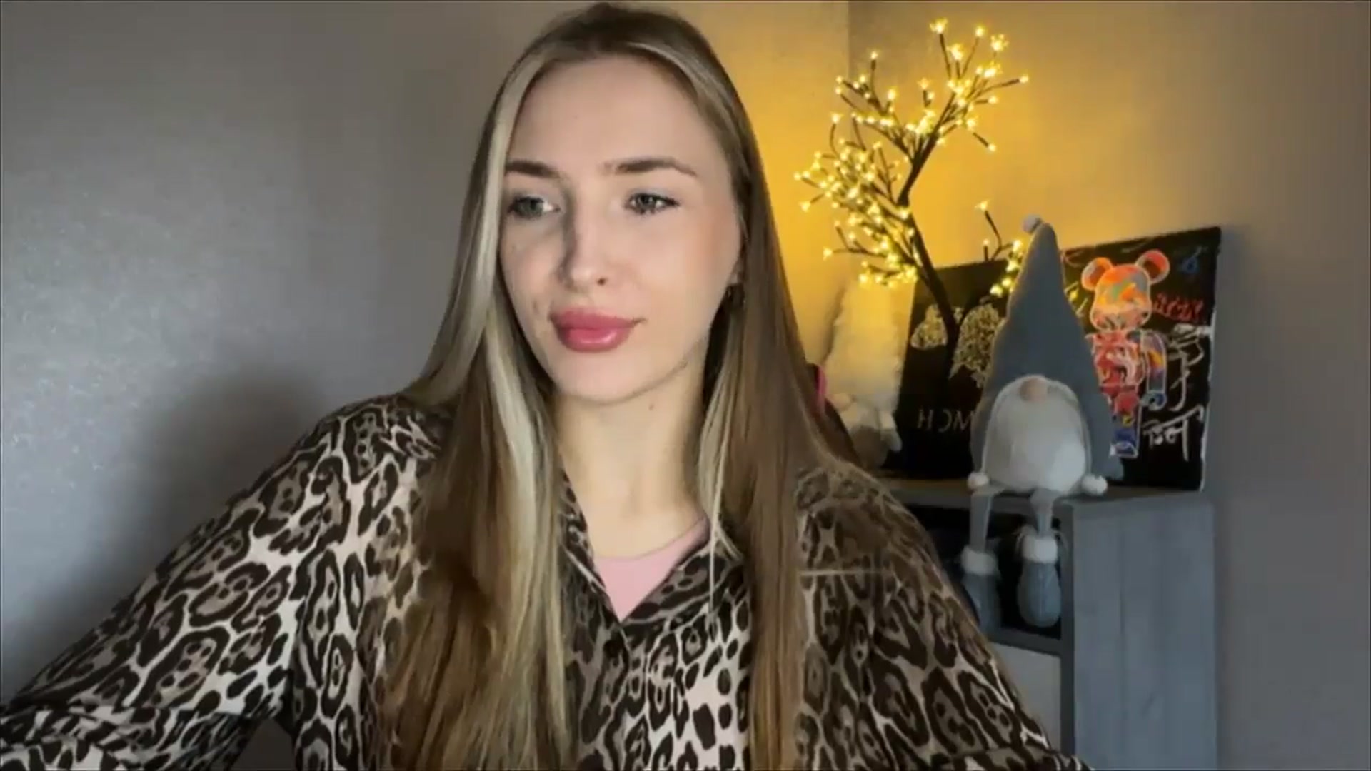 Gallery image thumbnail from My_Diana's myfreecams stream on, 10/15/2024, 13:47 image 13 of 20