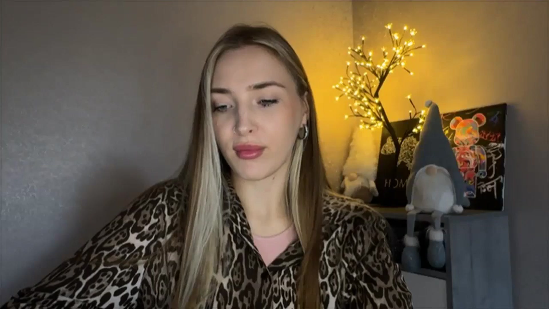 Gallery image thumbnail from My_Diana's myfreecams stream on, 10/15/2024, 13:47 image 17 of 20