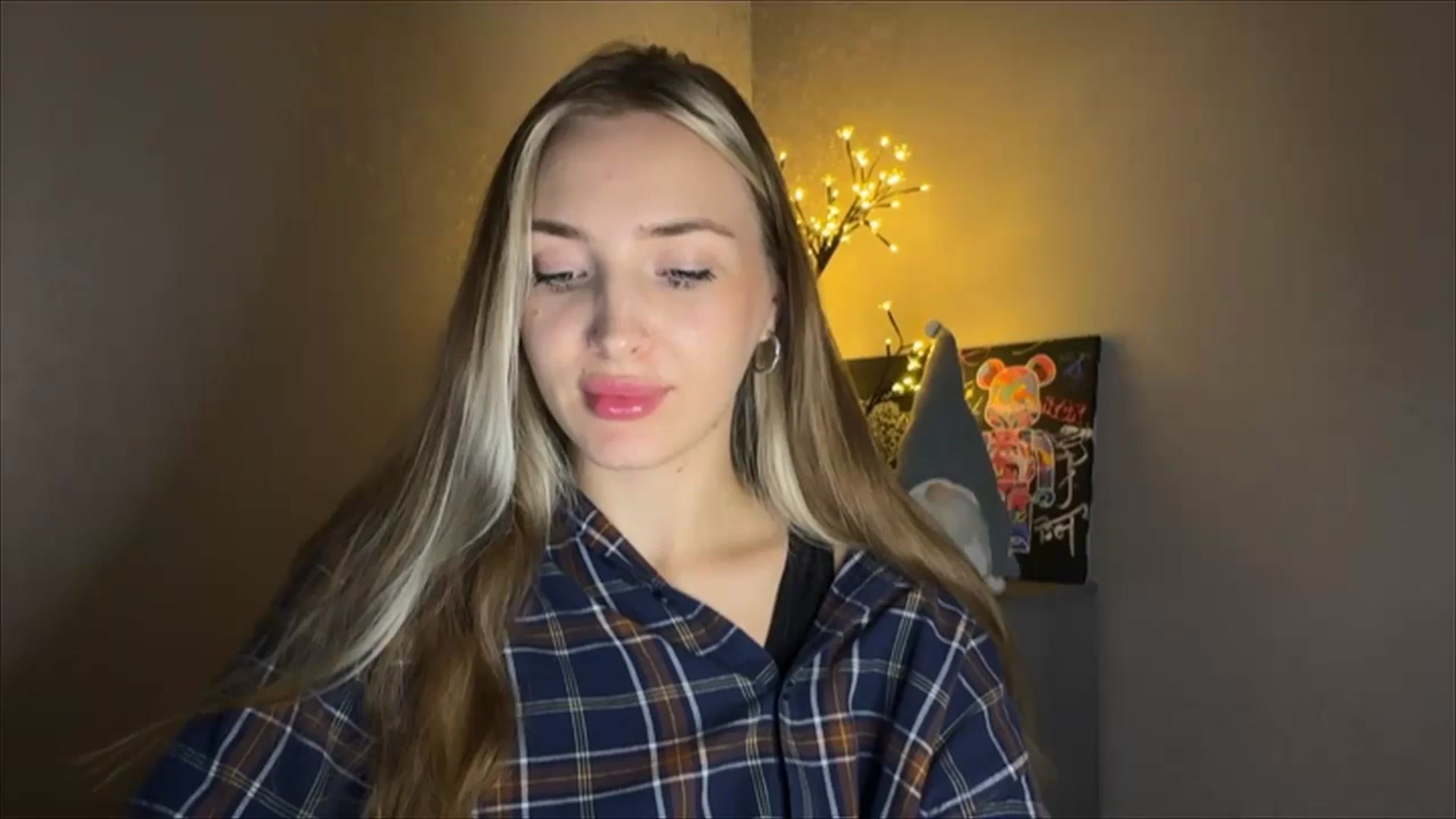 Gallery image thumbnail from My_Diana's myfreecams stream on, 10/15/2024, 22:03 image 1 of 20