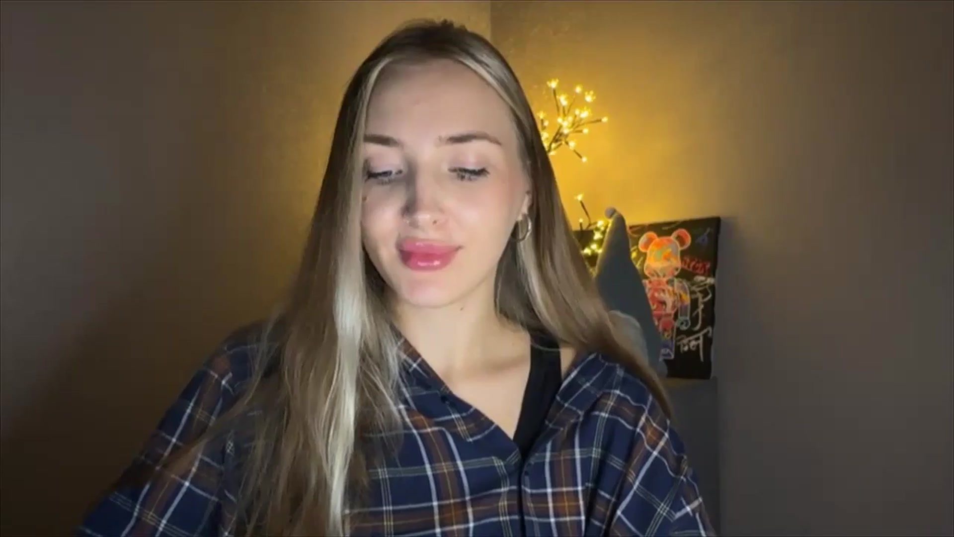 Gallery image thumbnail from My_Diana's myfreecams stream on, 10/15/2024, 22:03 image 4 of 20