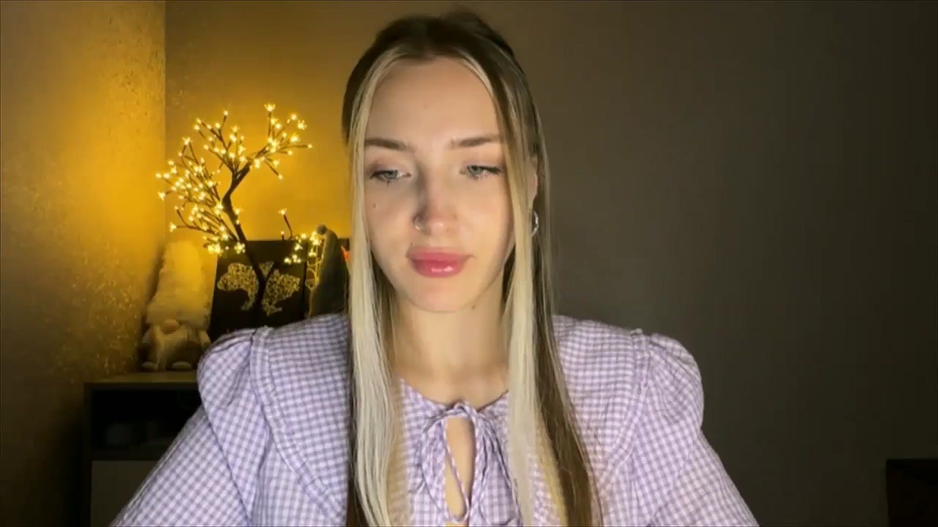 Gallery image thumbnail from My_Diana's myfreecams stream on, 10/17/2024, 22:05 image 5 of 20