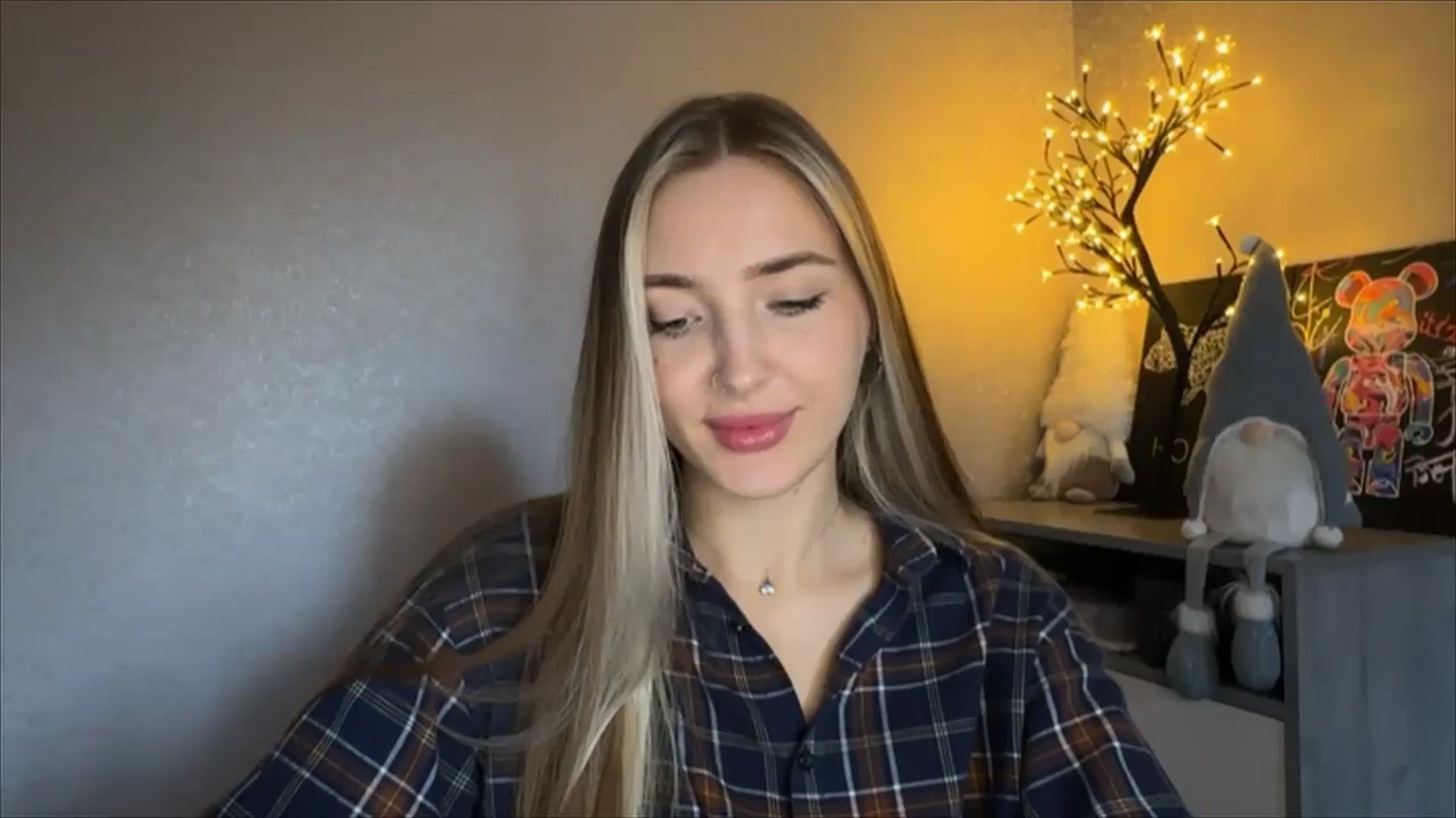 Gallery image thumbnail from My_Diana's myfreecams stream on, 10/18/2024, 14:26 image 18 of 20