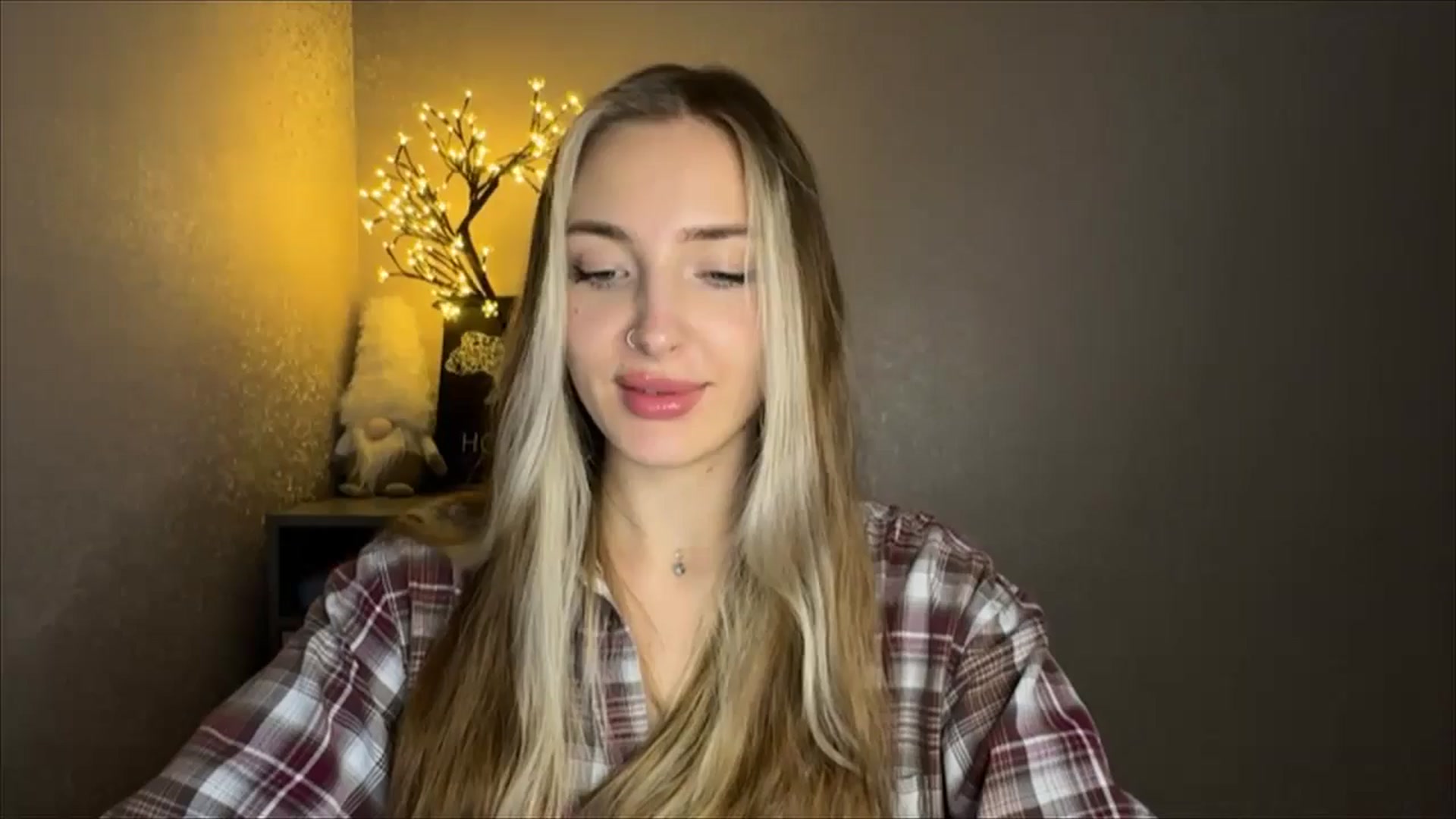 Gallery image thumbnail from My_Diana's myfreecams stream on, 10/18/2024, 20:58 image 19 of 20