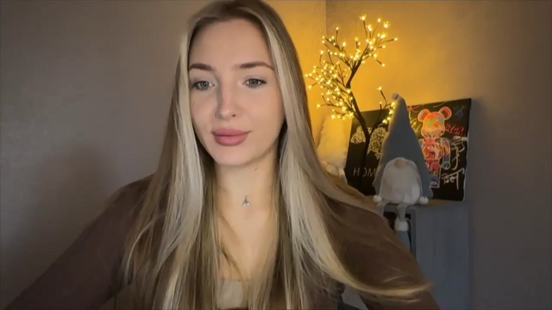 Gallery image thumbnail from My_Diana's myfreecams stream on, 10/19/2024, 12:34 image 15 of 20