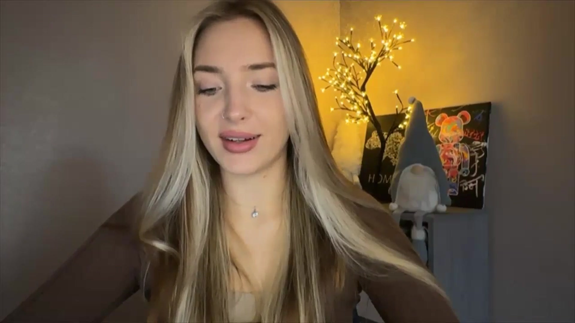 Gallery image thumbnail from My_Diana's myfreecams stream on, 10/19/2024, 12:34 image 12 of 20