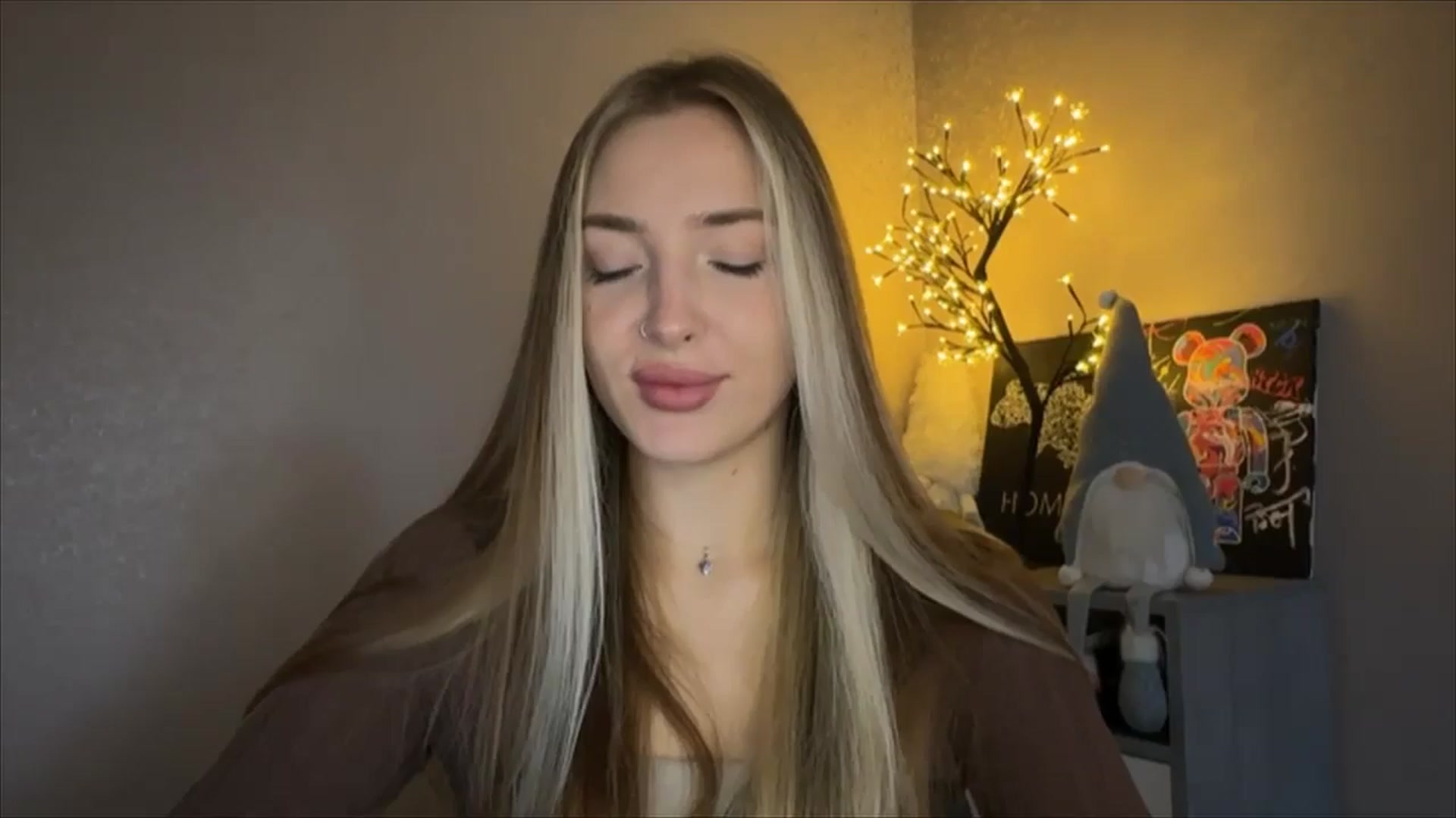 Gallery image thumbnail from My_Diana's myfreecams stream on, 10/19/2024, 13:06 image 4 of 20