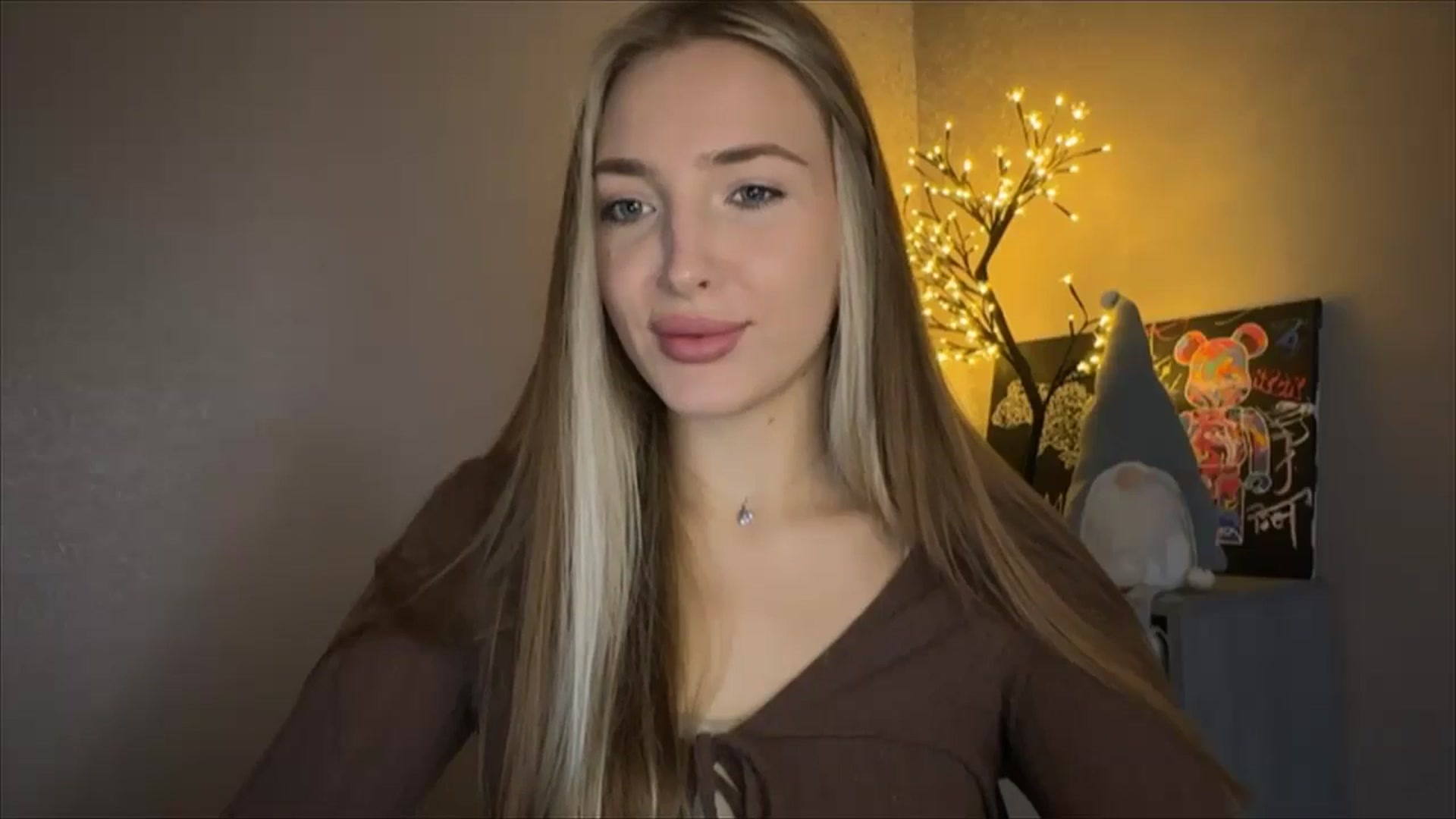 Gallery image thumbnail from My_Diana's myfreecams stream on, 10/19/2024, 13:06 image 19 of 20
