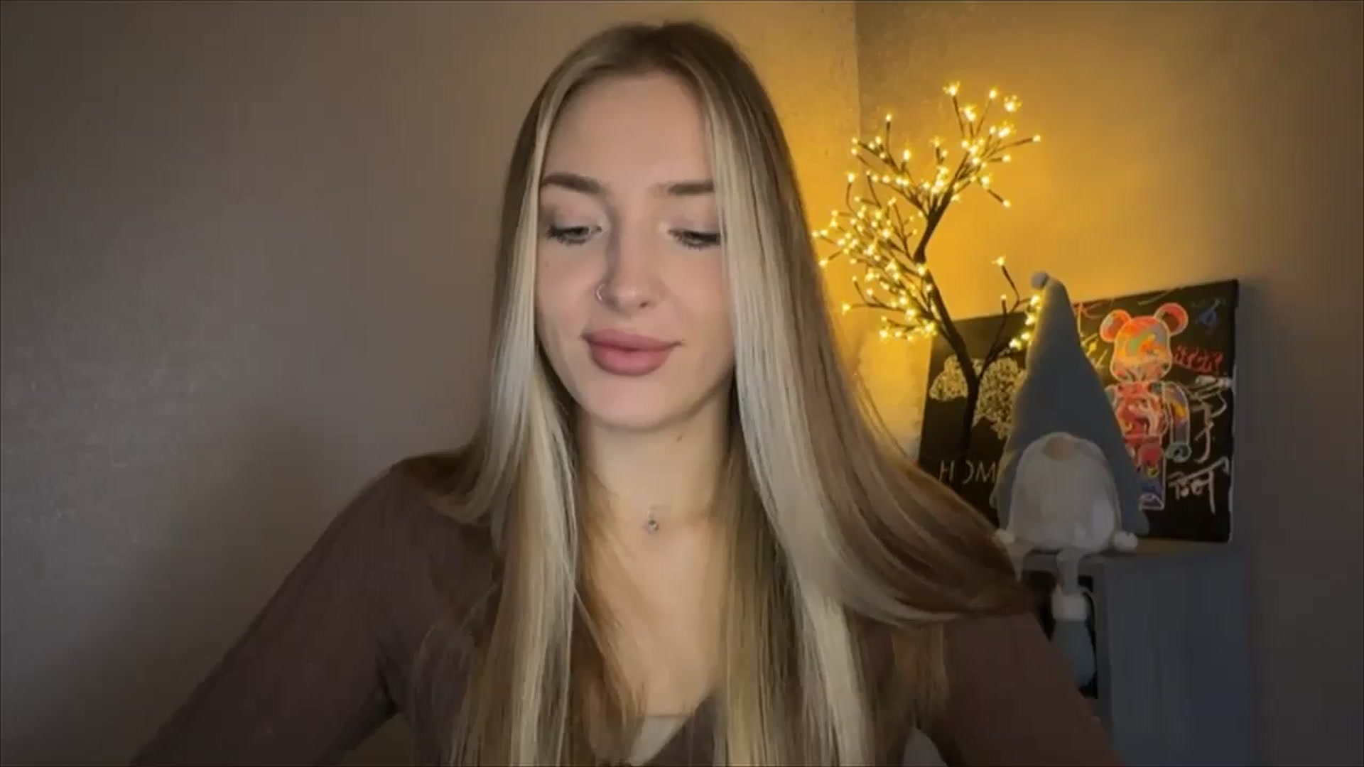 Gallery image thumbnail from My_Diana's myfreecams stream on, 10/19/2024, 13:06 image 10 of 20