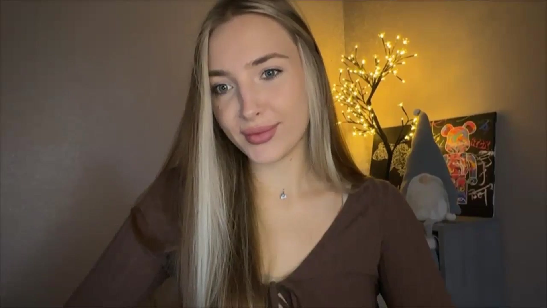 Gallery image thumbnail from My_Diana's myfreecams stream on, 10/19/2024, 13:06 image 17 of 20
