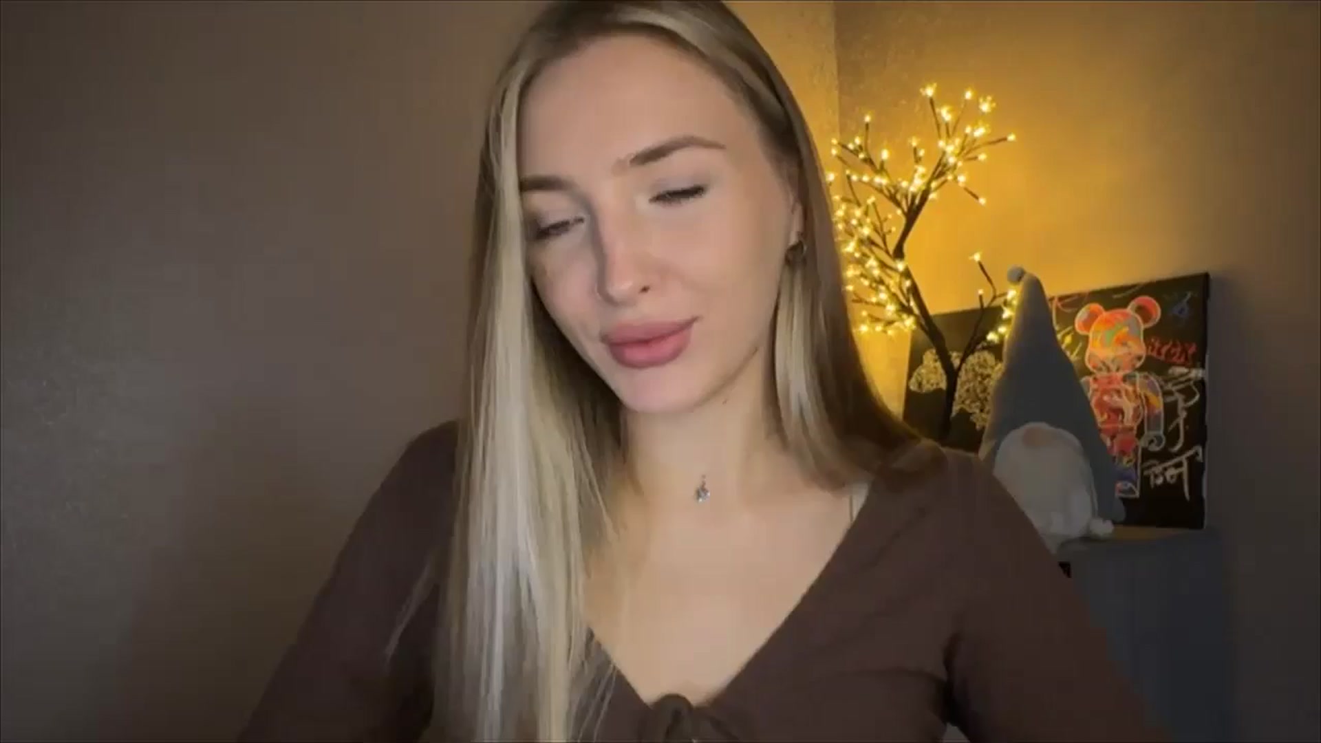 Gallery image thumbnail from My_Diana's myfreecams stream on, 10/19/2024, 13:45 image 13 of 20