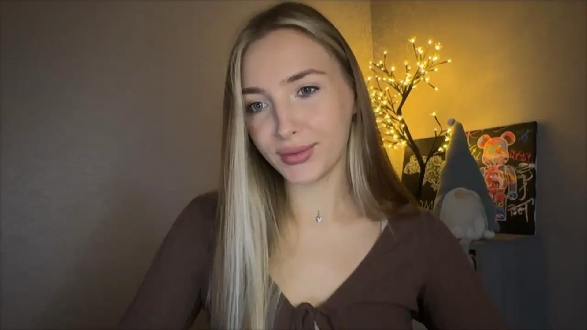 Gallery image thumbnail from My_Diana's myfreecams stream on, 10/19/2024, 13:45 image 14 of 20