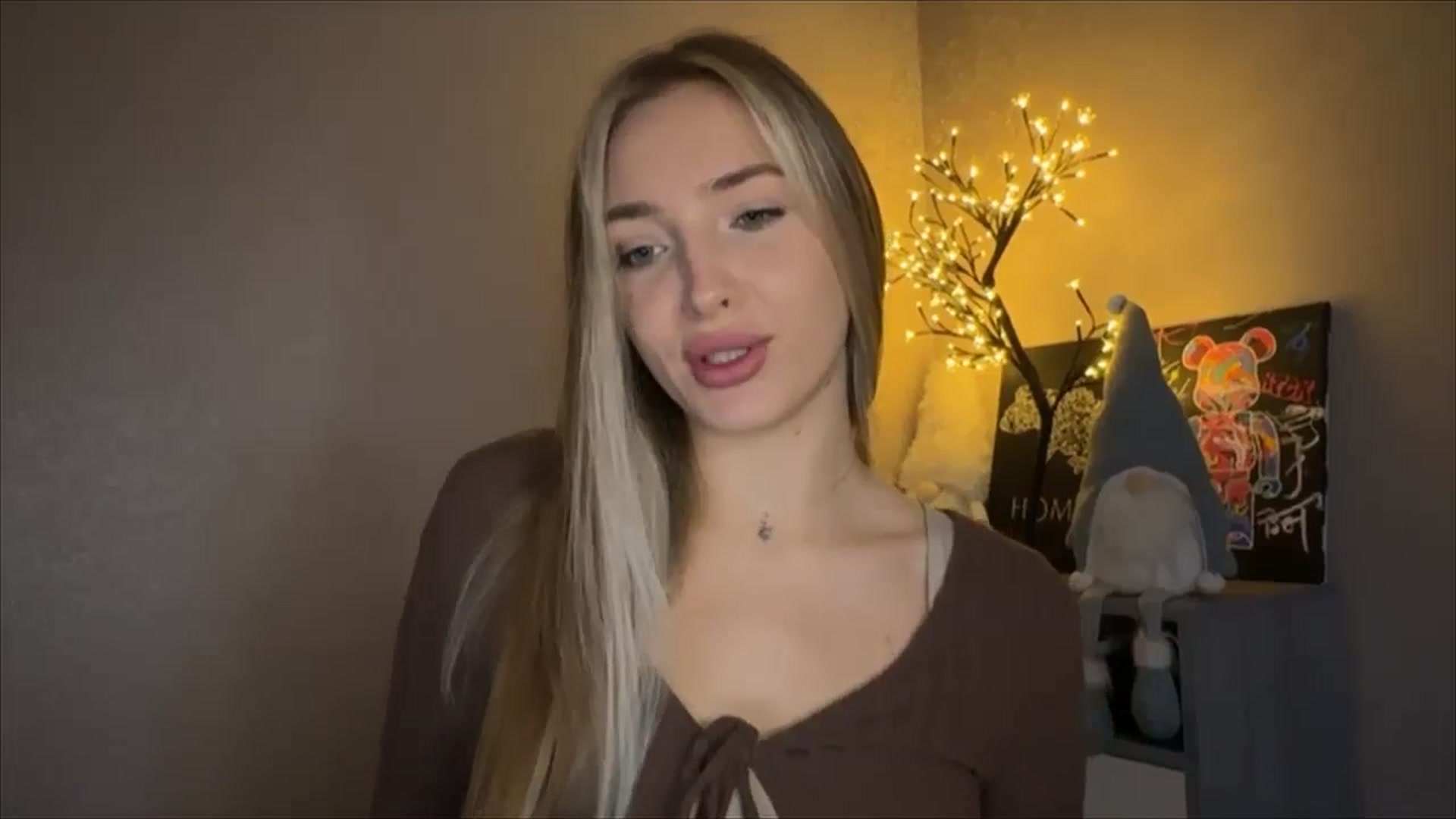 Gallery image thumbnail from My_Diana's myfreecams stream on, 10/19/2024, 13:45 image 11 of 20