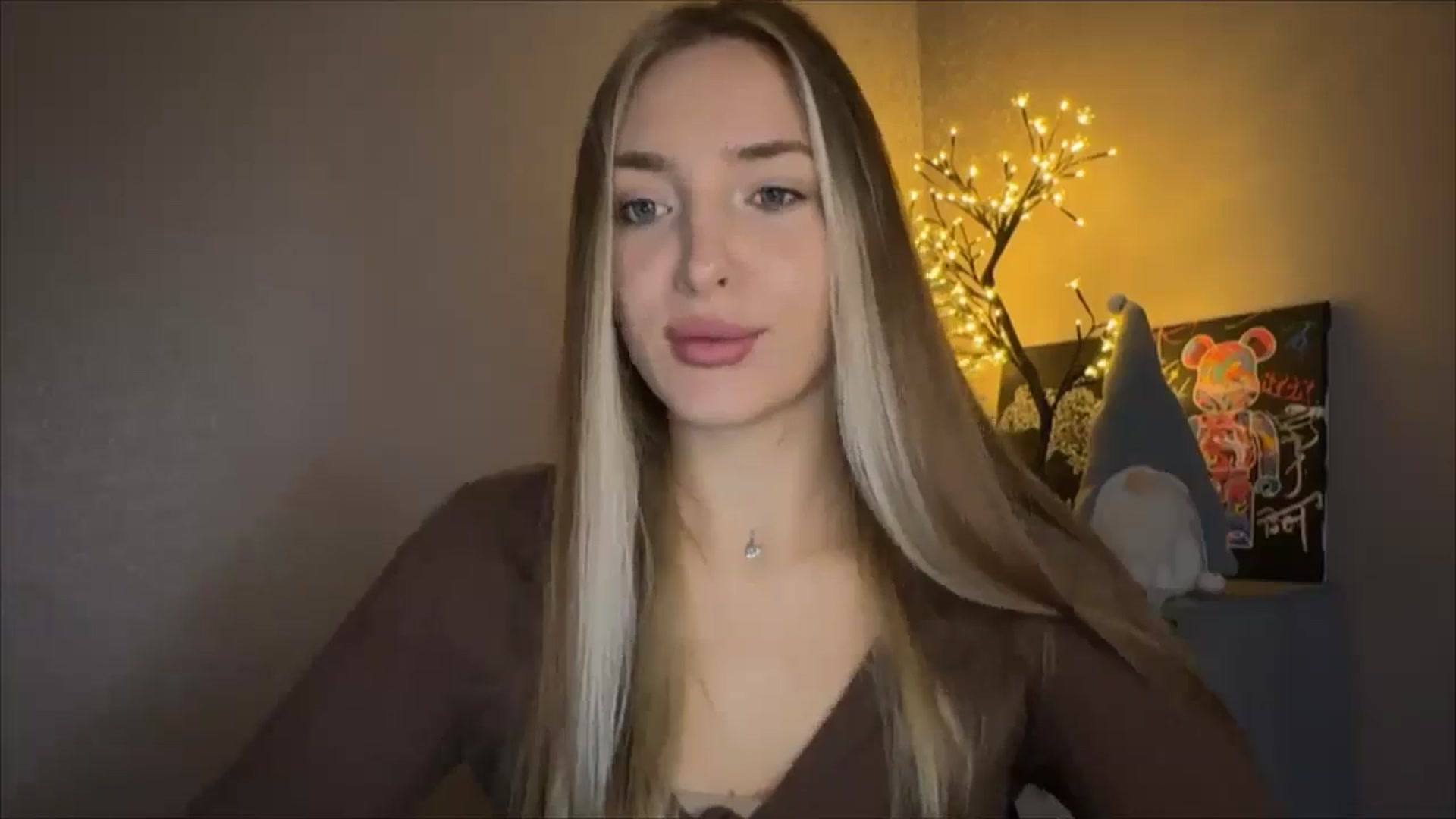 Gallery image thumbnail from My_Diana's myfreecams stream on, 10/19/2024, 13:45 image 10 of 20
