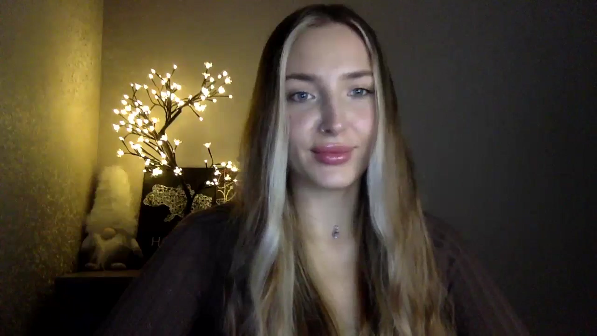 Gallery image thumbnail from My_Diana's myfreecams stream on, 10/19/2024, 21:16 image 6 of 20