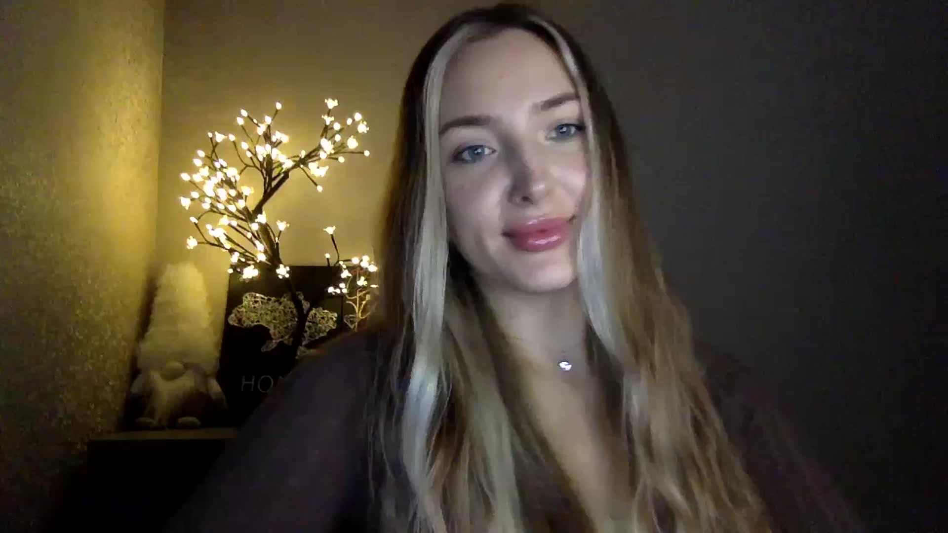 Gallery image thumbnail from My_Diana's myfreecams stream on, 10/19/2024, 21:16 image 3 of 20