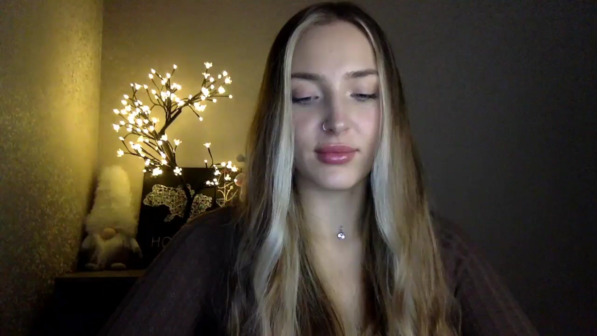 Gallery image thumbnail from My_Diana's myfreecams stream on, 10/19/2024, 21:16 image 5 of 20
