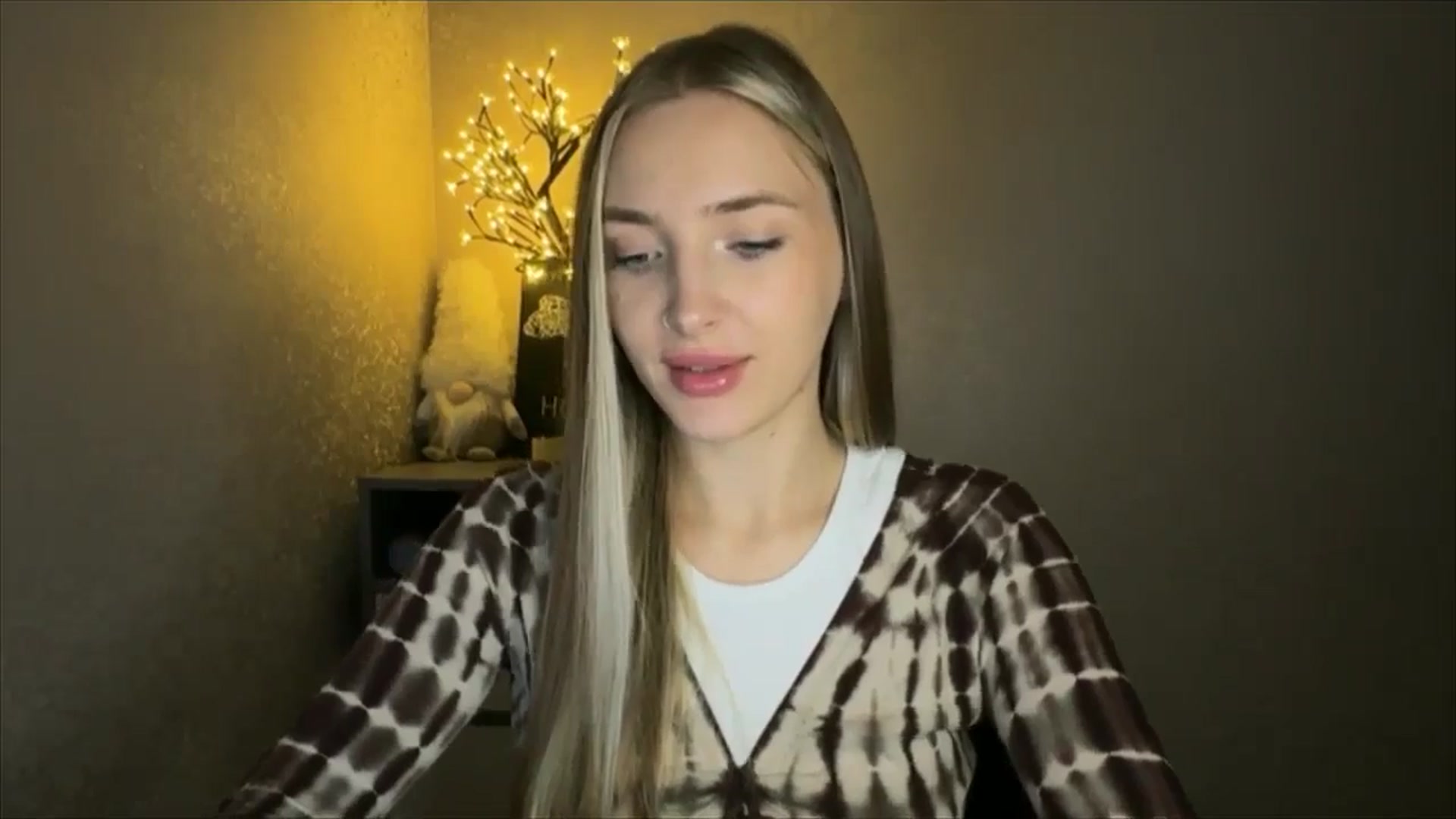 Gallery image thumbnail from My_Diana's myfreecams stream on, 10/20/2024, 20:09 image 2 of 20