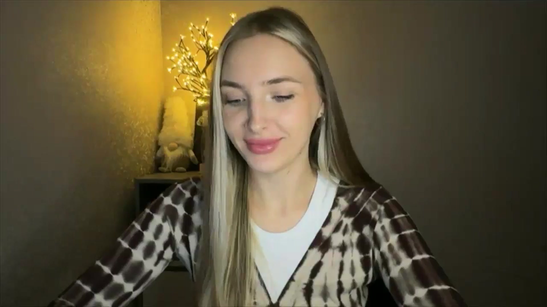 Gallery image thumbnail from My_Diana's myfreecams stream on, 10/20/2024, 20:09 image 4 of 20