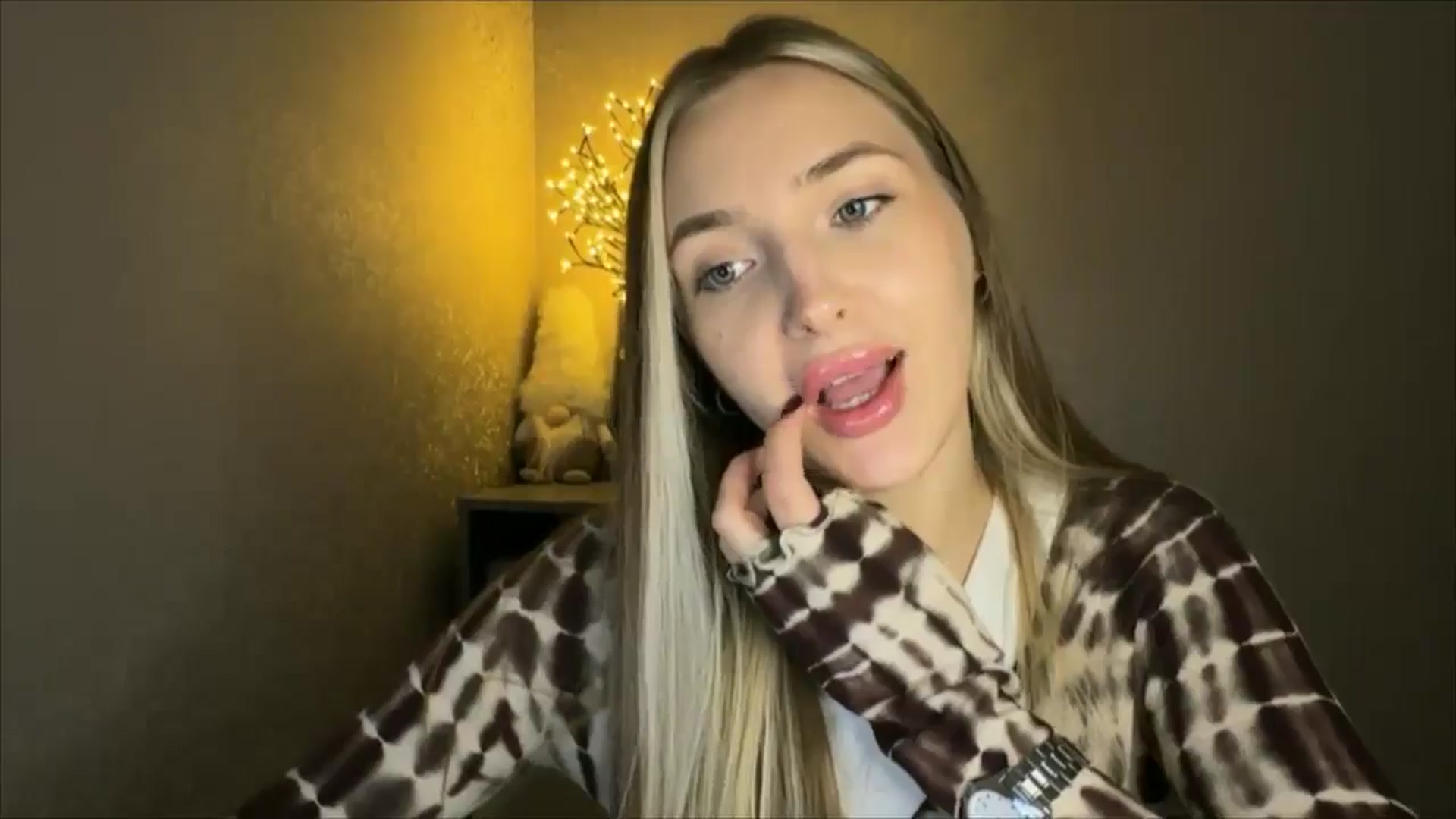 Gallery image thumbnail from My_Diana's myfreecams stream on, 10/20/2024, 20:09 image 20 of 20