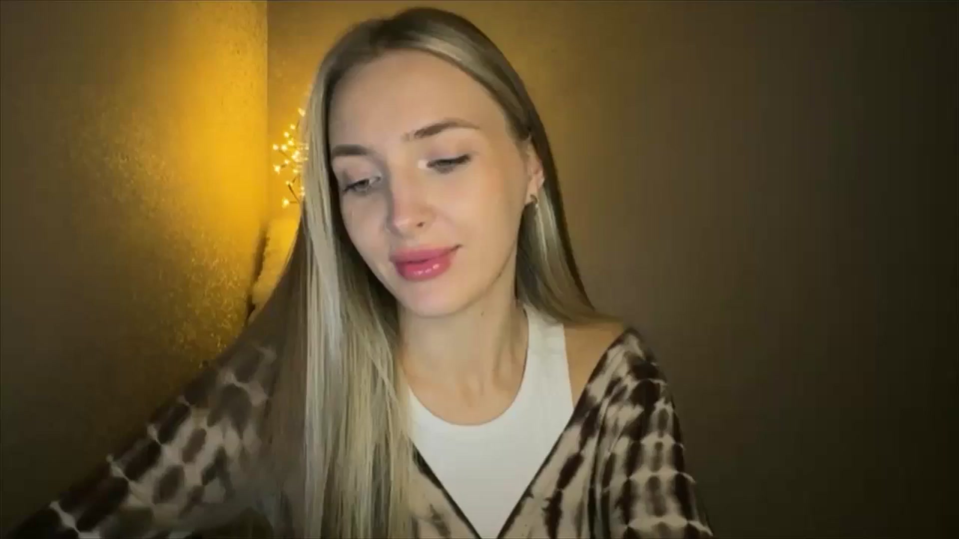 Gallery image thumbnail from My_Diana's myfreecams stream on, 10/20/2024, 22:02 image 7 of 20