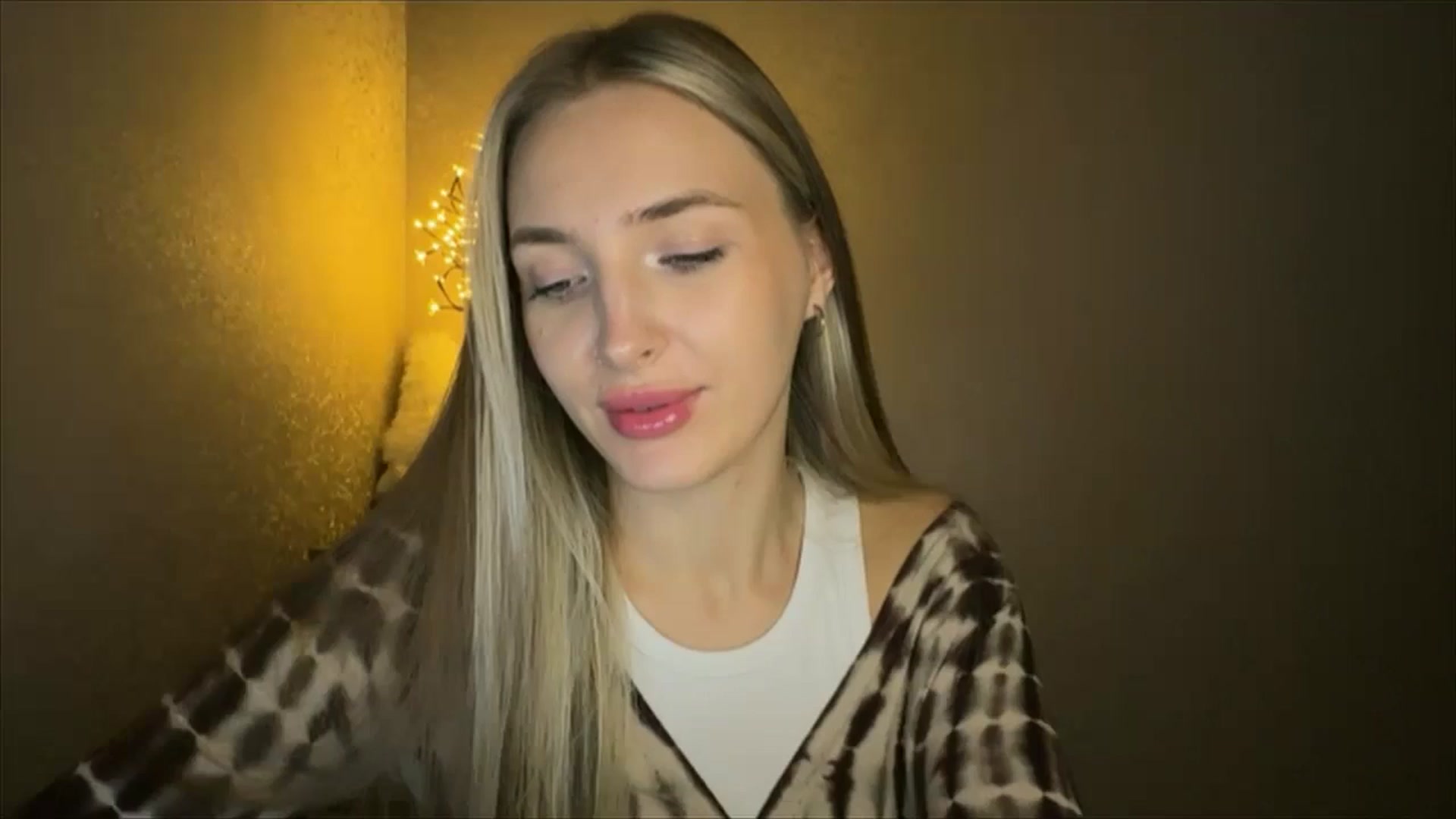 Gallery image thumbnail from My_Diana's myfreecams stream on, 10/20/2024, 22:02 image 8 of 20