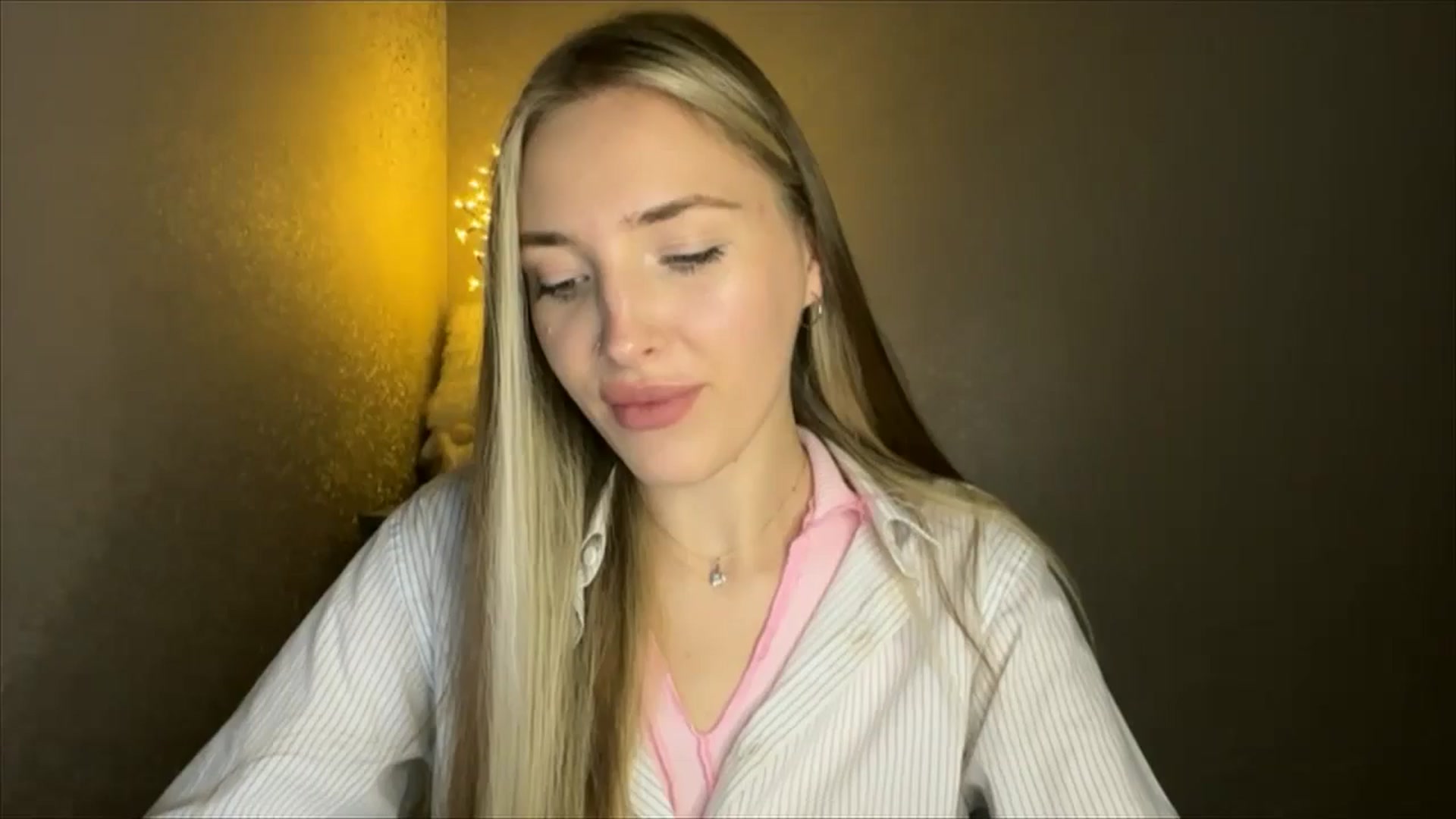 Gallery image thumbnail from My_Diana's myfreecams stream on, 10/22/2024, 20:15 image 18 of 20