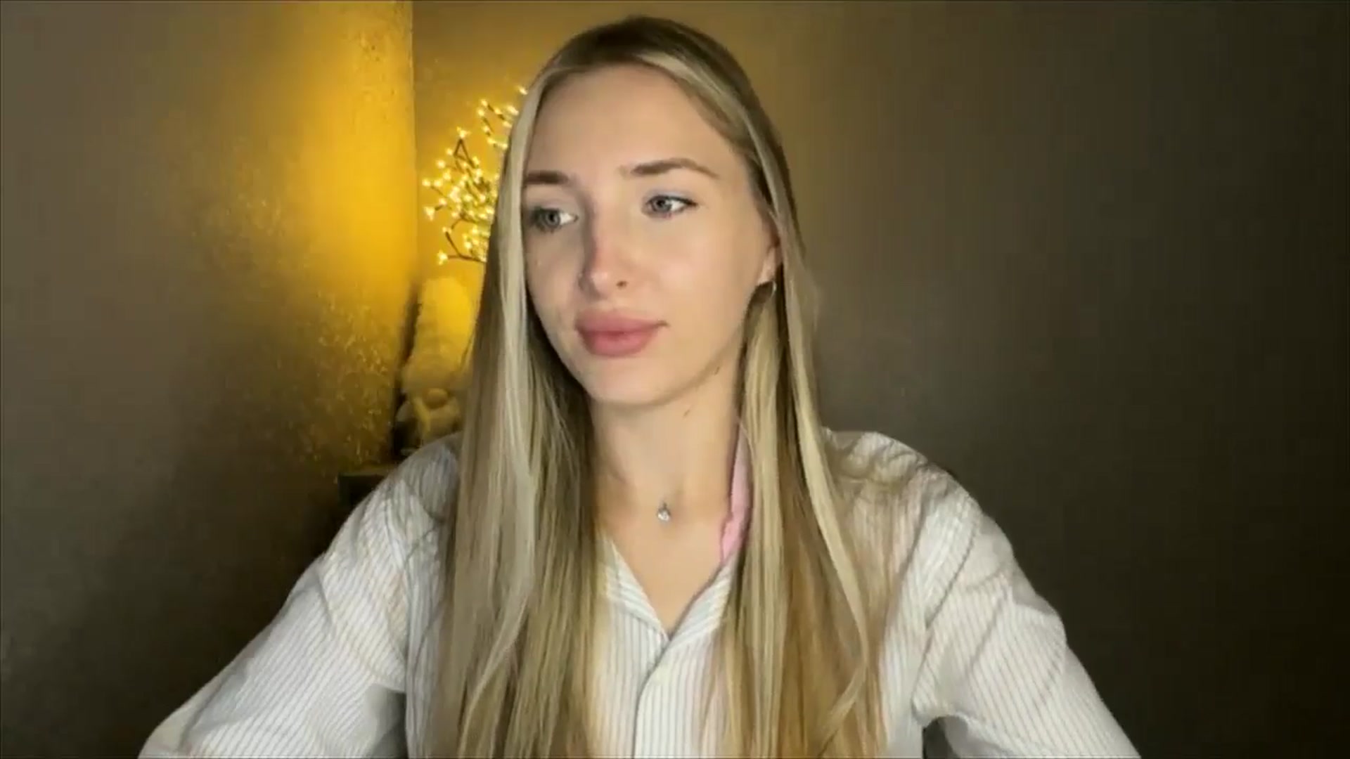 Gallery image thumbnail from My_Diana's myfreecams stream on, 10/22/2024, 22:17 image 5 of 20