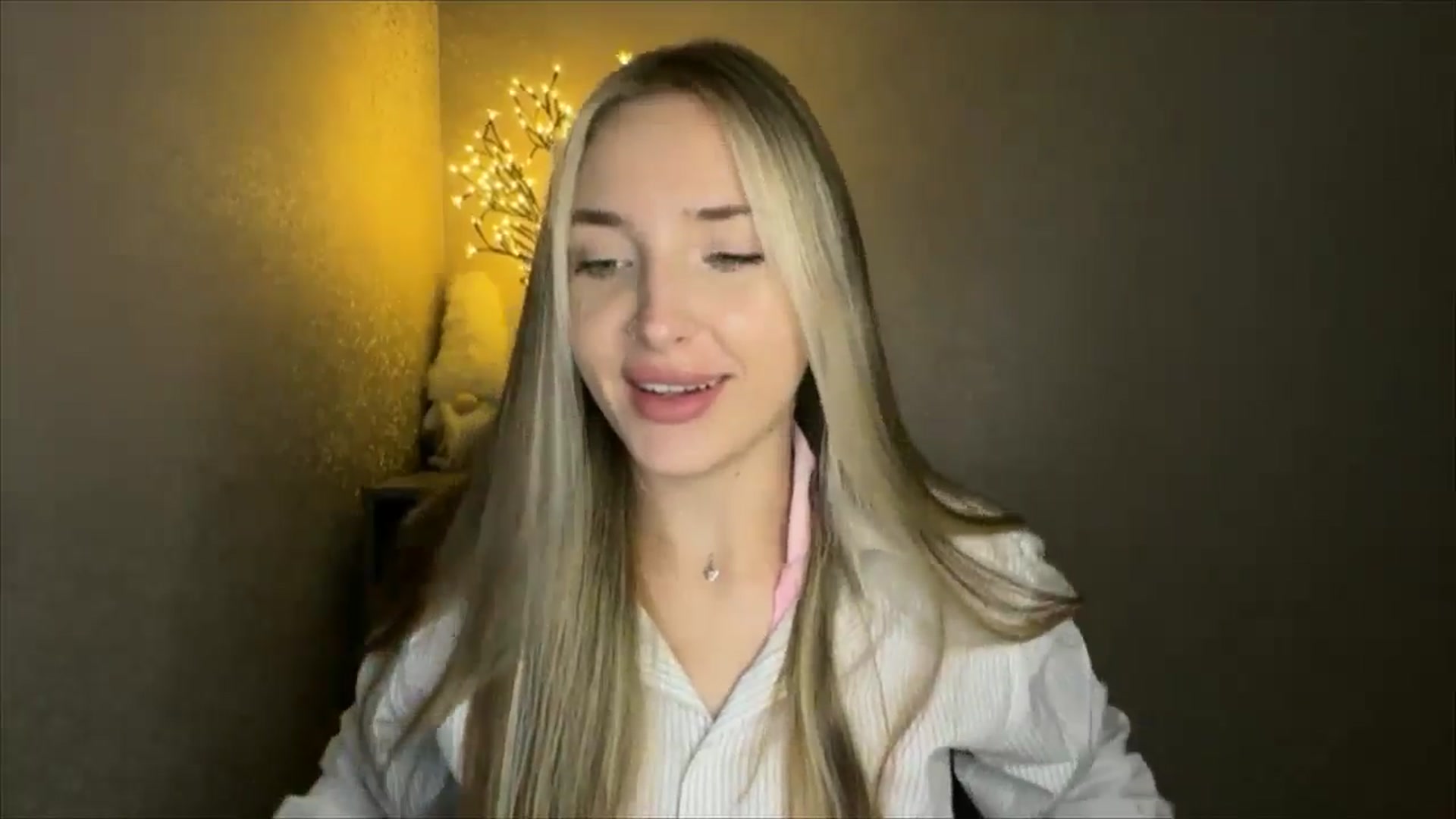 Gallery image thumbnail from My_Diana's myfreecams stream on, 10/22/2024, 22:17 image 12 of 20