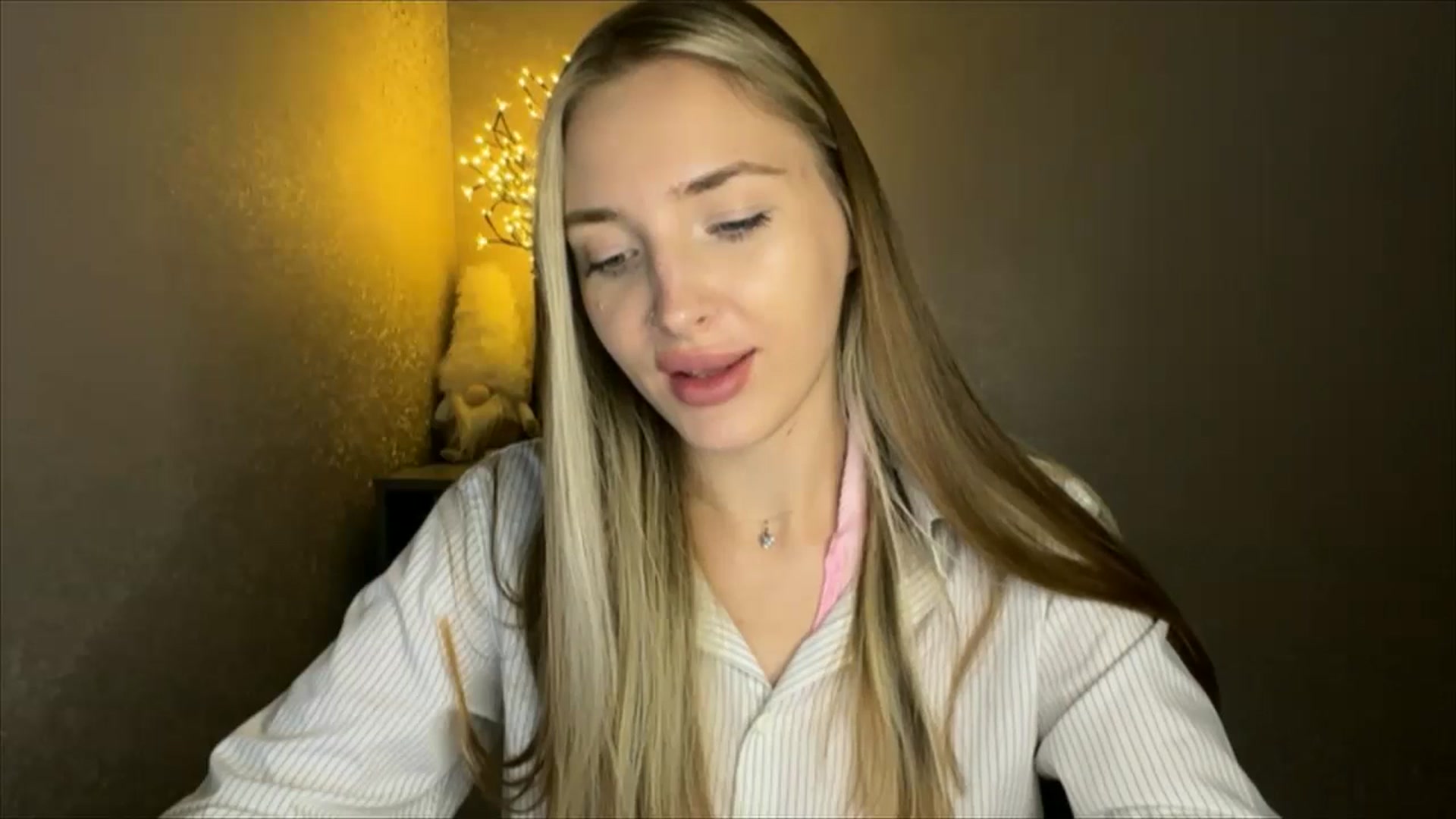 Gallery image thumbnail from My_Diana's myfreecams stream on, 10/22/2024, 22:17 image 19 of 20