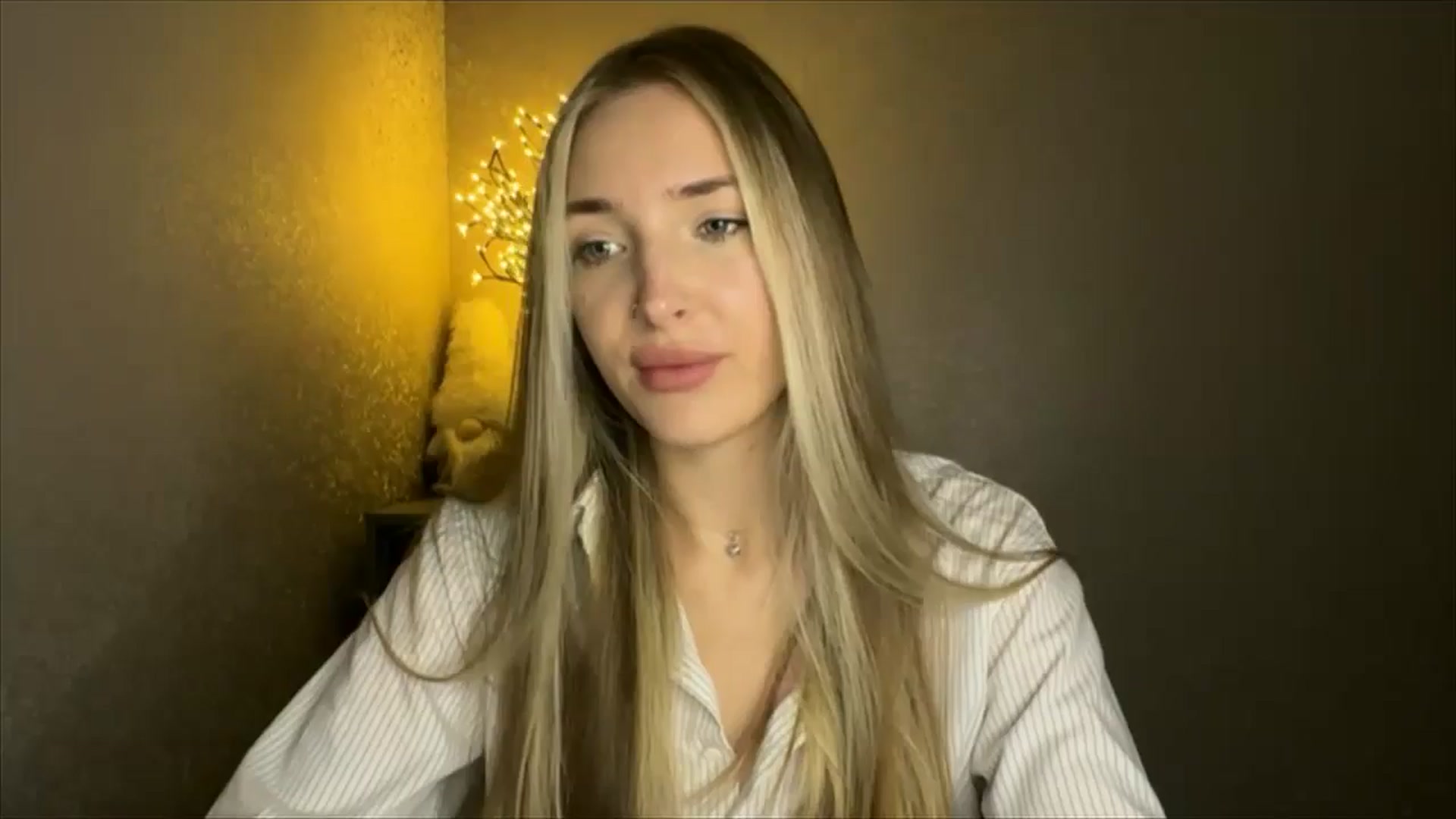 Gallery image thumbnail from My_Diana's myfreecams stream on, 10/22/2024, 22:17 image 1 of 20