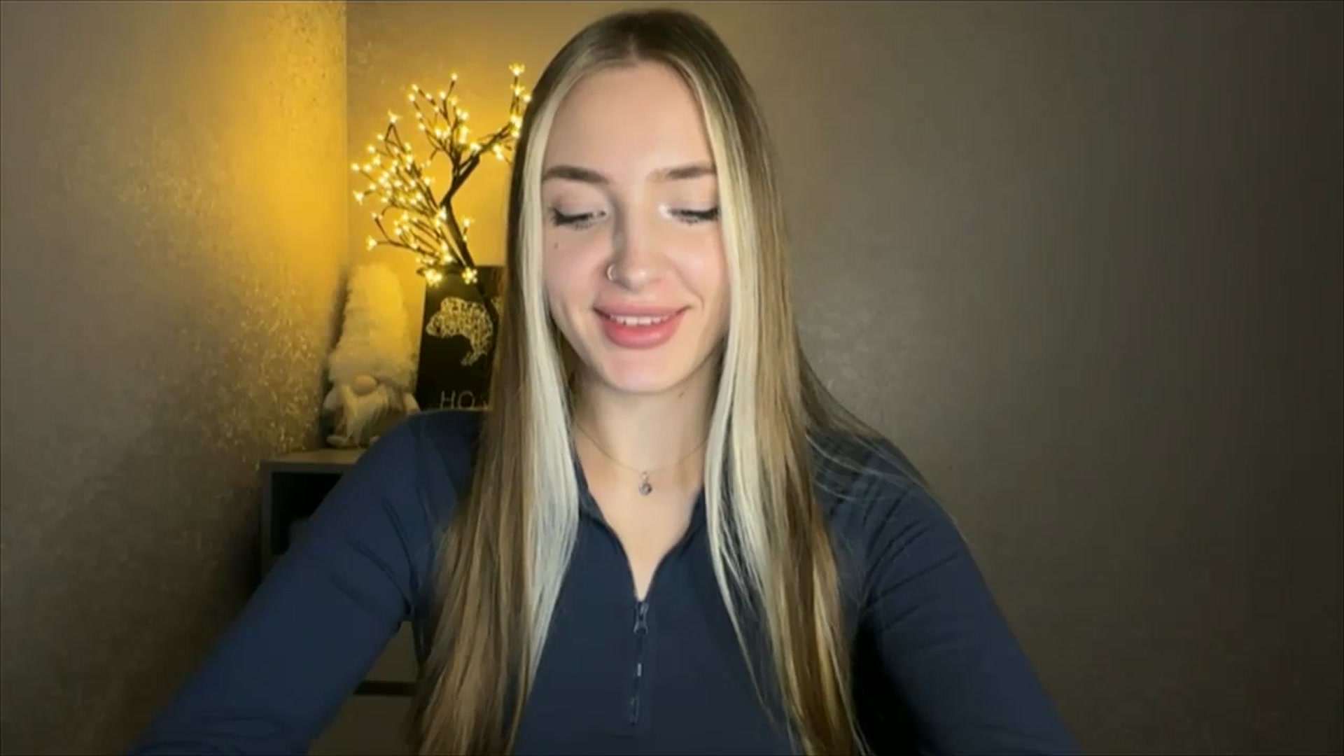 Gallery image thumbnail from My_Diana's myfreecams stream on, 10/24/2024, 20:53 image 20 of 20
