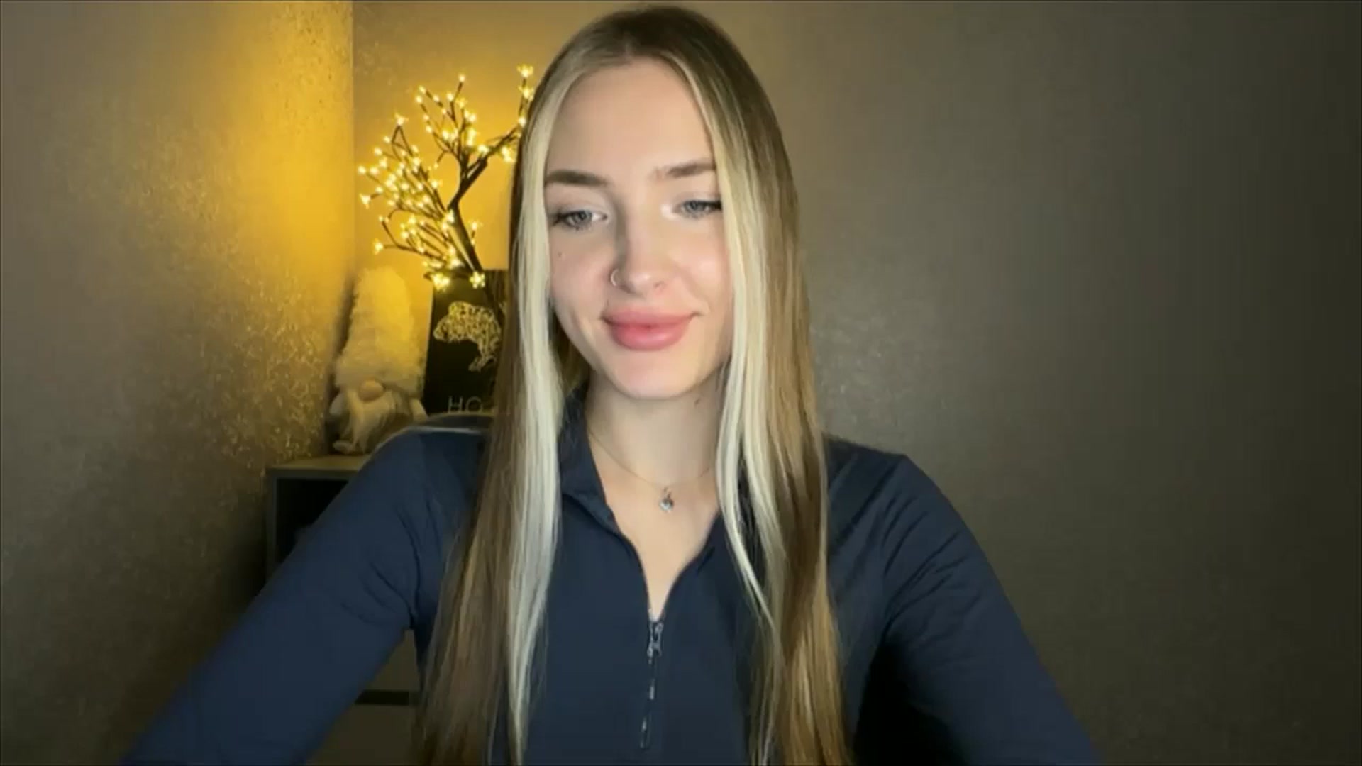 Gallery image thumbnail from My_Diana's myfreecams stream on, 10/24/2024, 20:53 image 17 of 20