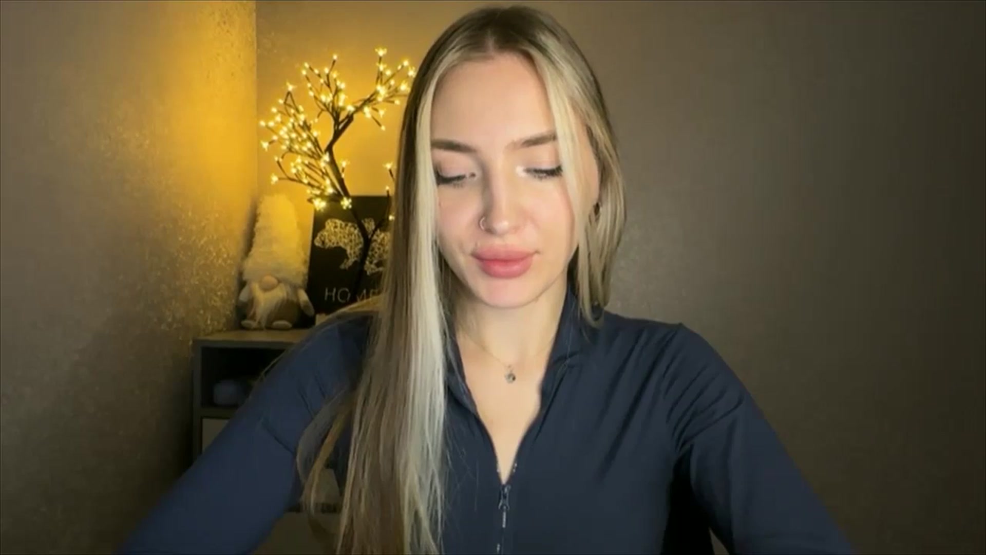 Gallery image thumbnail from My_Diana's myfreecams stream on, 10/24/2024, 20:53 image 11 of 20
