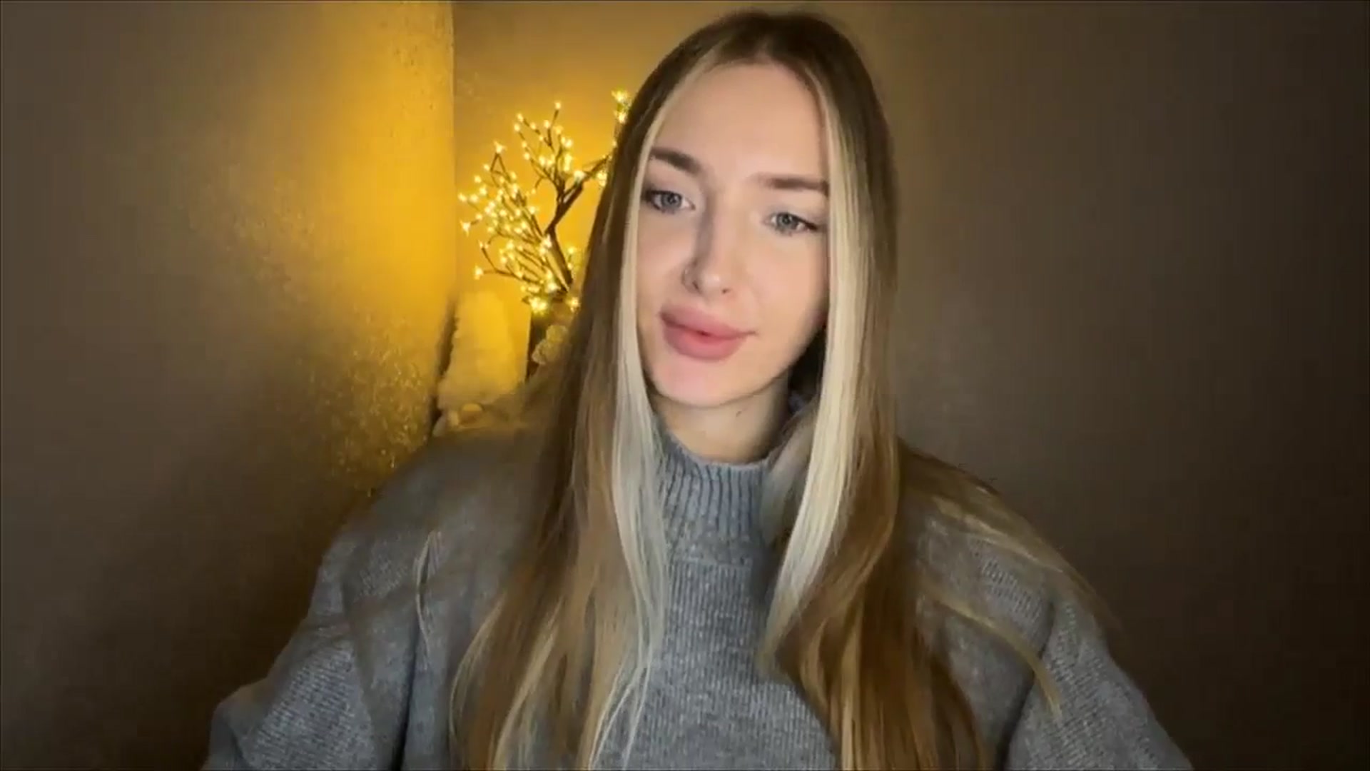 Gallery image thumbnail from My_Diana's myfreecams stream on, 10/25/2024, 20:43 image 17 of 20