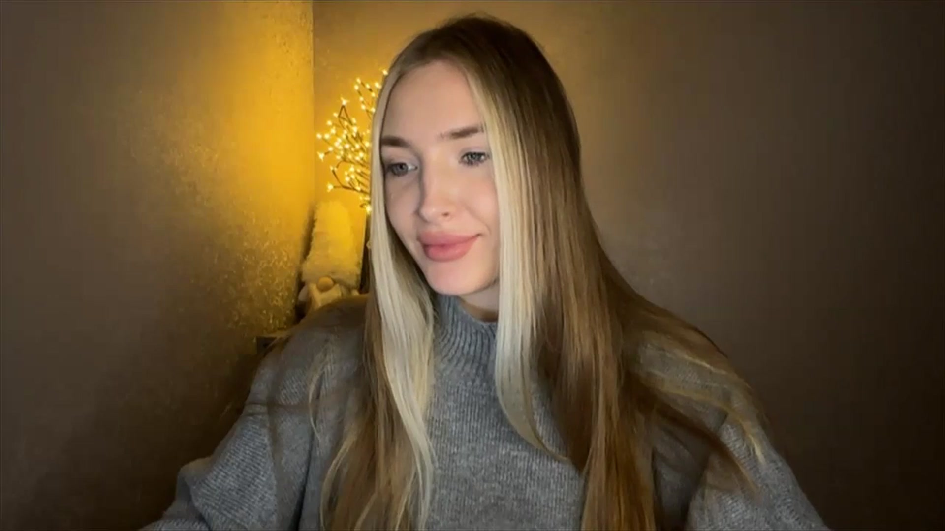 Gallery image thumbnail from My_Diana's myfreecams stream on, 10/25/2024, 20:43 image 16 of 20