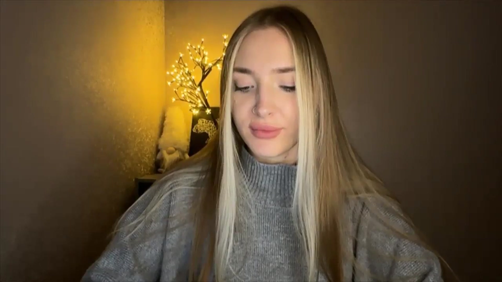 Gallery image thumbnail from My_Diana's myfreecams stream on, 10/25/2024, 22:00 image 15 of 20