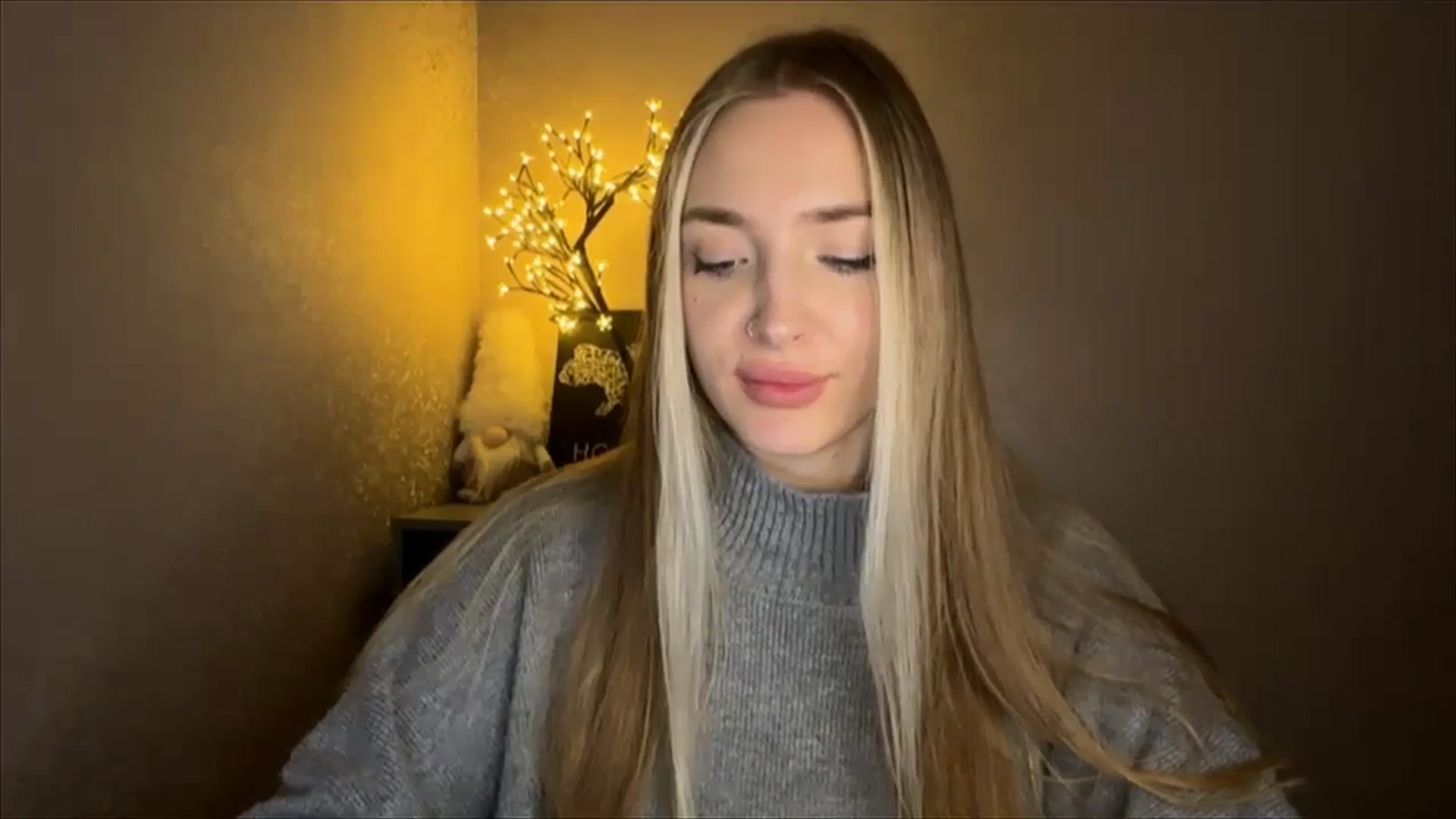 Gallery image thumbnail from My_Diana's myfreecams stream on, 10/25/2024, 22:00 image 11 of 20