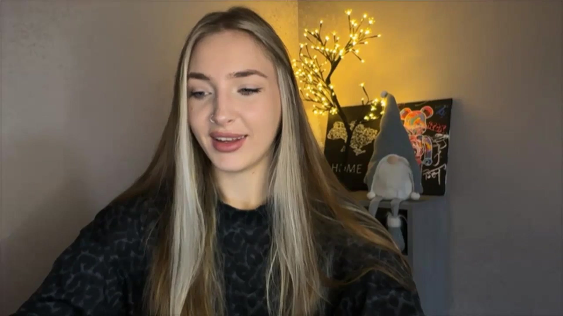 Gallery image thumbnail from My_Diana's myfreecams stream on, 10/26/2024, 13:50 image 10 of 20