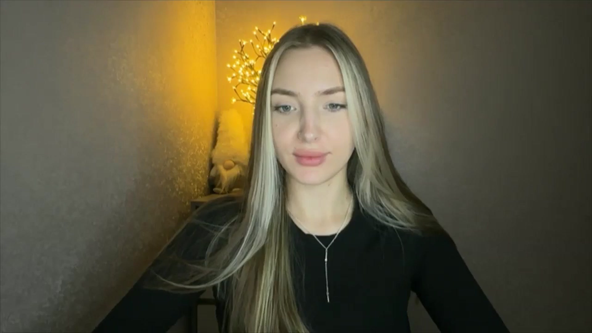 Gallery image thumbnail from My_Diana's myfreecams stream on, 10/29/2024, 20:52 image 13 of 20