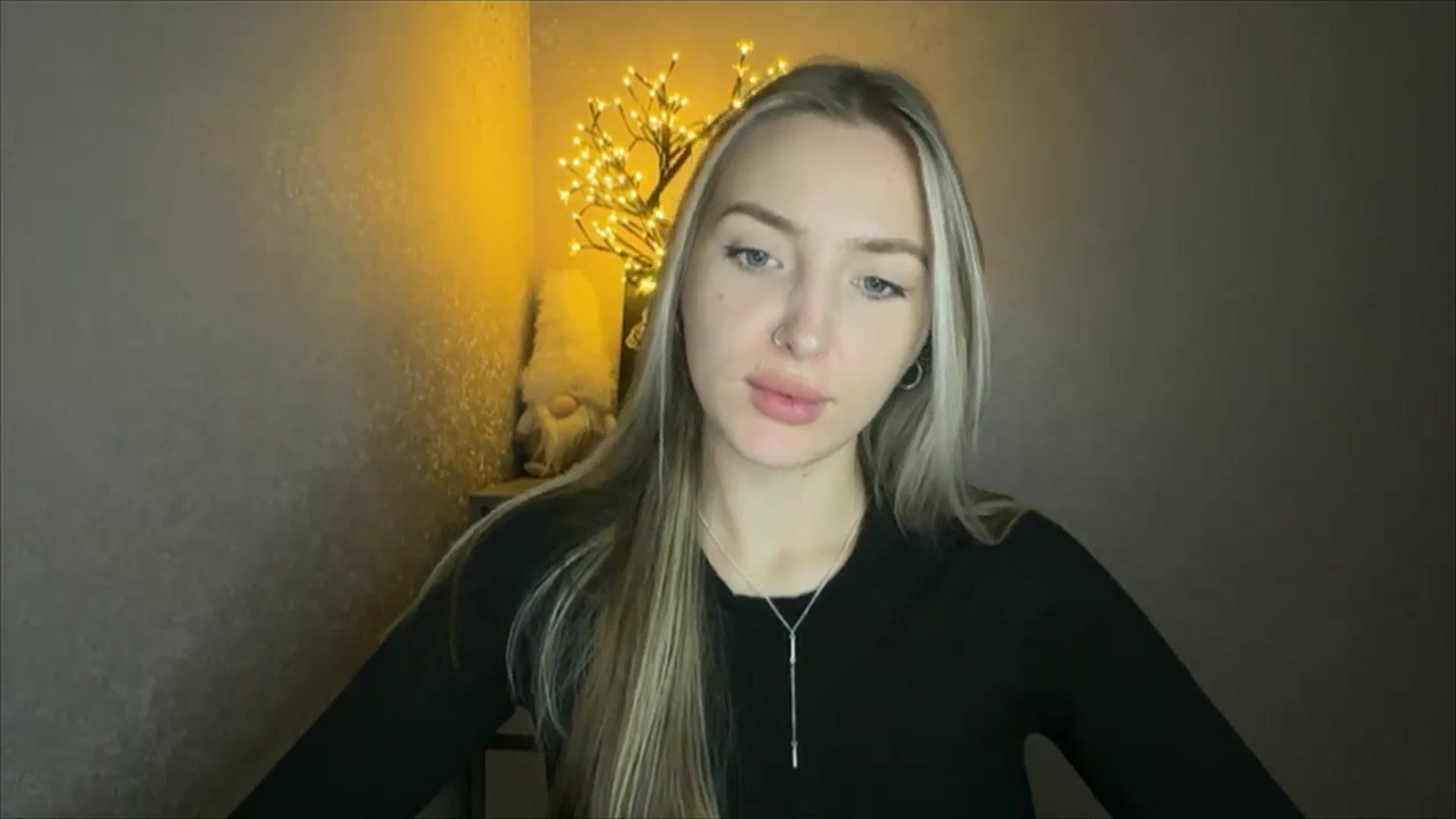 Gallery image thumbnail from My_Diana's myfreecams stream on, 10/29/2024, 20:52 image 19 of 20