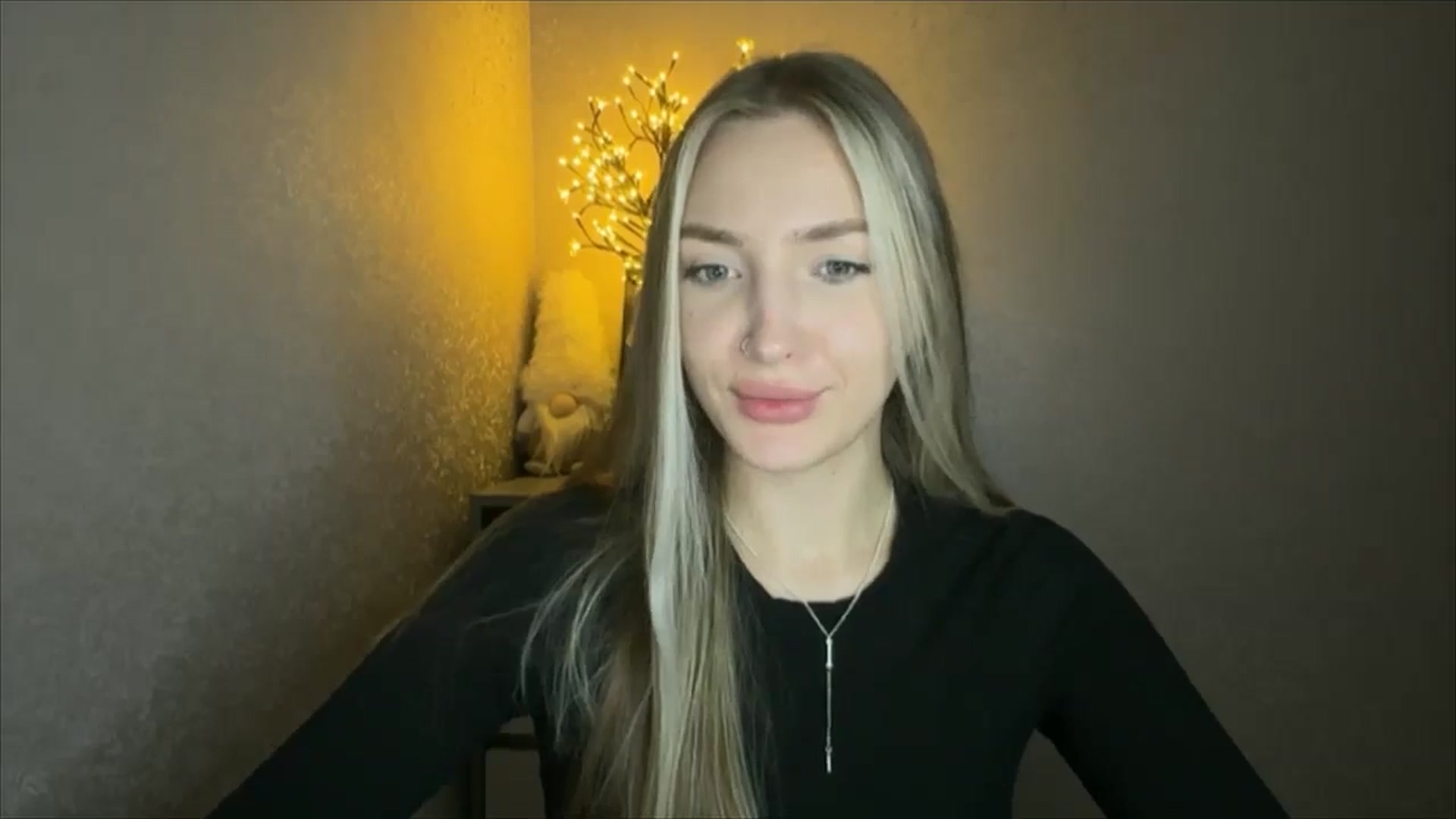 Gallery image thumbnail from My_Diana's myfreecams stream on, 10/29/2024, 20:52 image 16 of 20