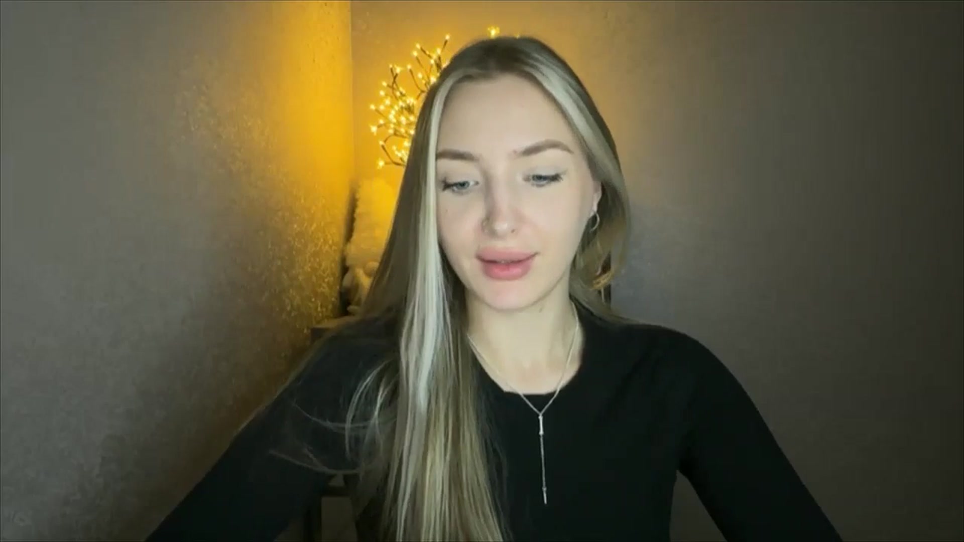 Gallery image thumbnail from My_Diana's myfreecams stream on, 10/29/2024, 20:52 image 14 of 20