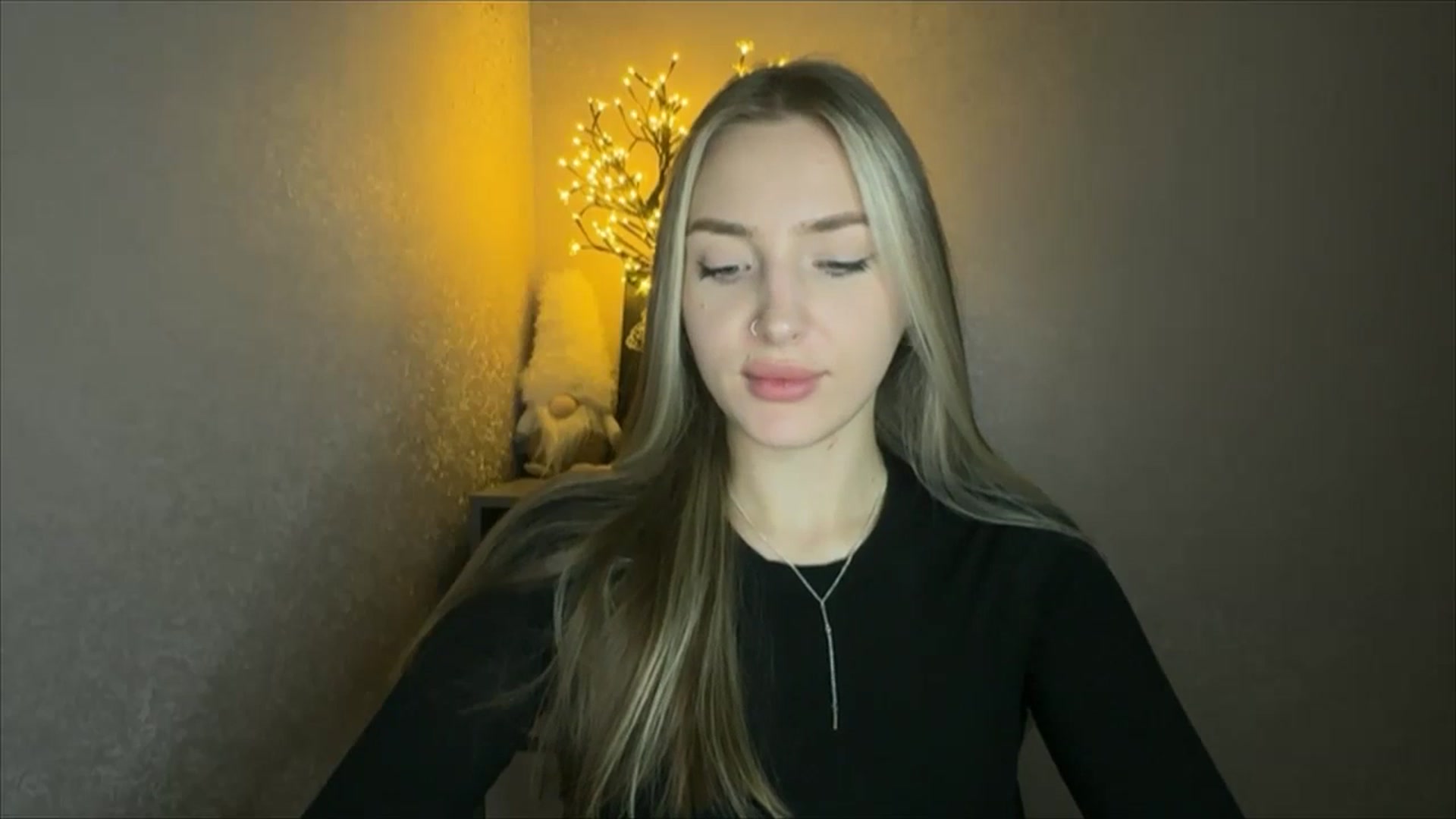 Gallery image thumbnail from My_Diana's myfreecams stream on, 10/29/2024, 20:52 image 3 of 20